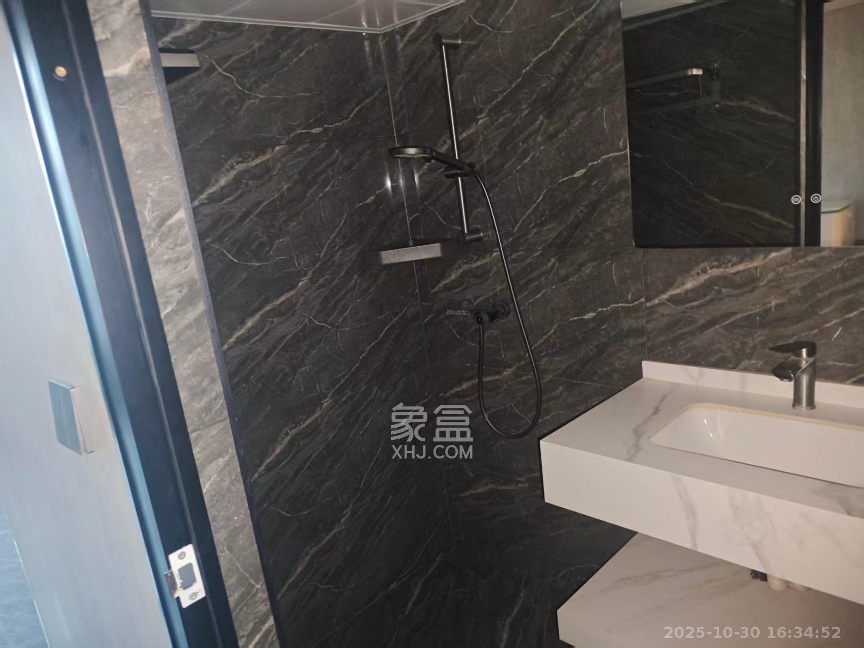 时代MOMA云PARK  1室1厅1卫    2000.0元/月 时代MOMA云PARK  1室1厅1卫    2000.0元/月室内图