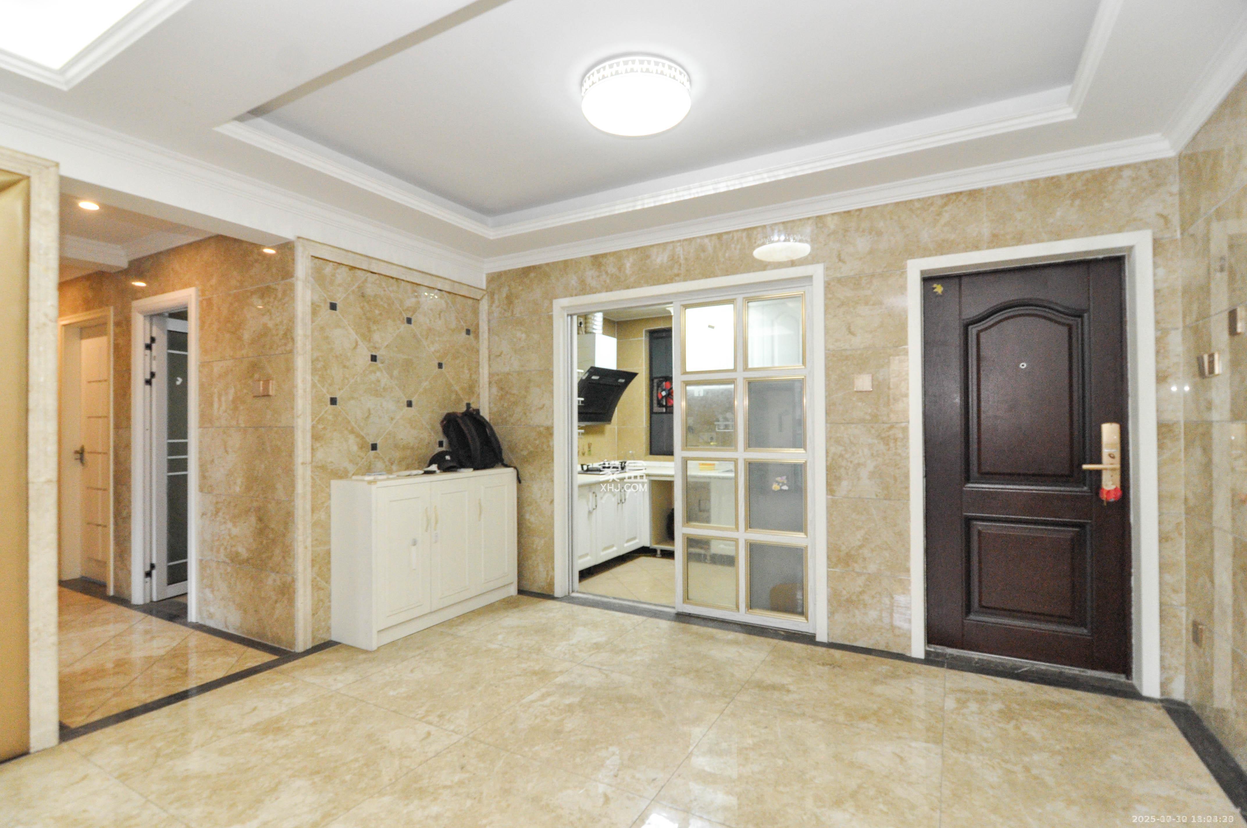 阿普阿布  3室2厅2卫    2700.0元/月室内图