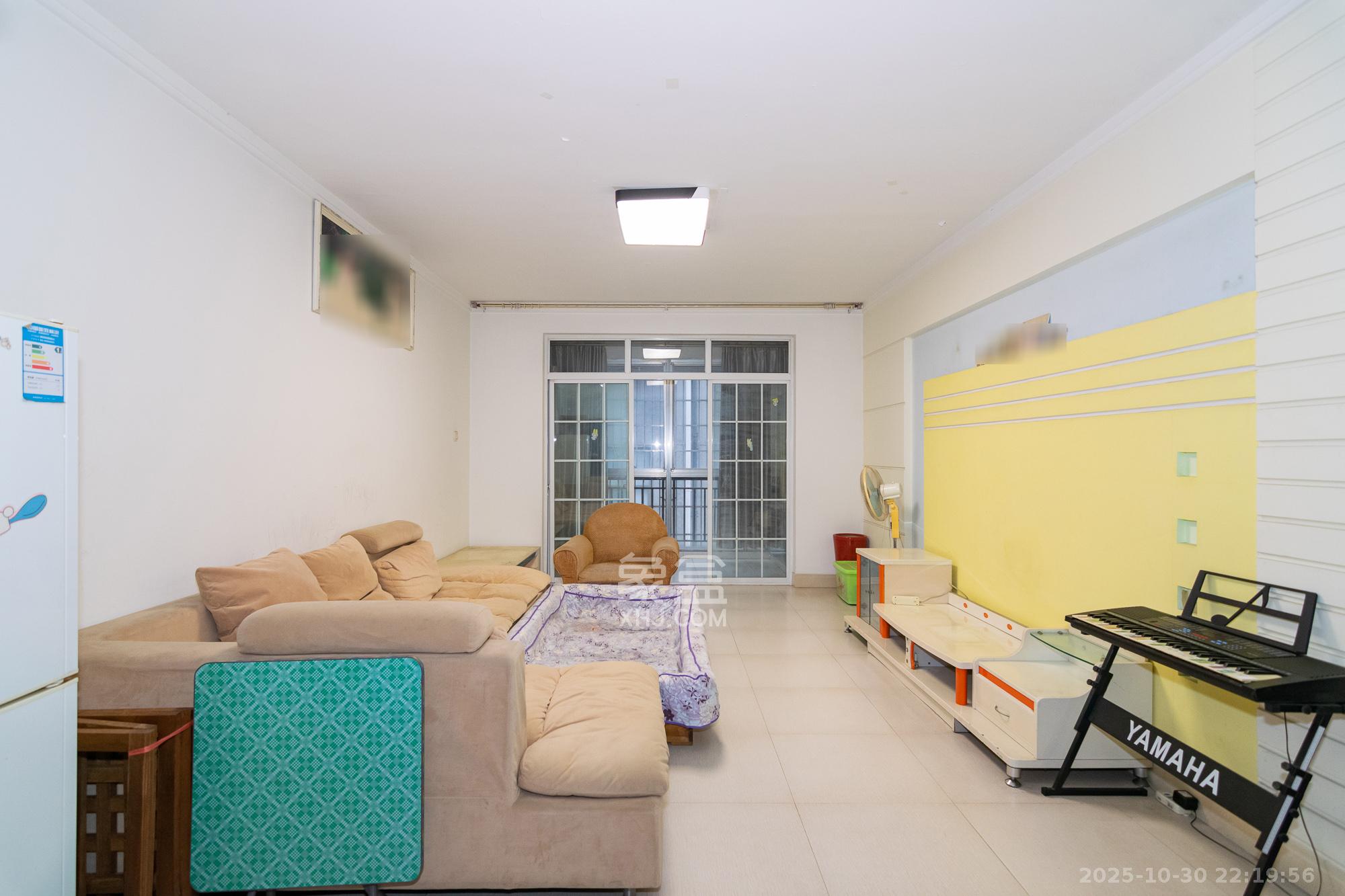 望福佳园  3室2厅2卫    42.0万 望福佳园  3室2厅2卫    42.0万客厅