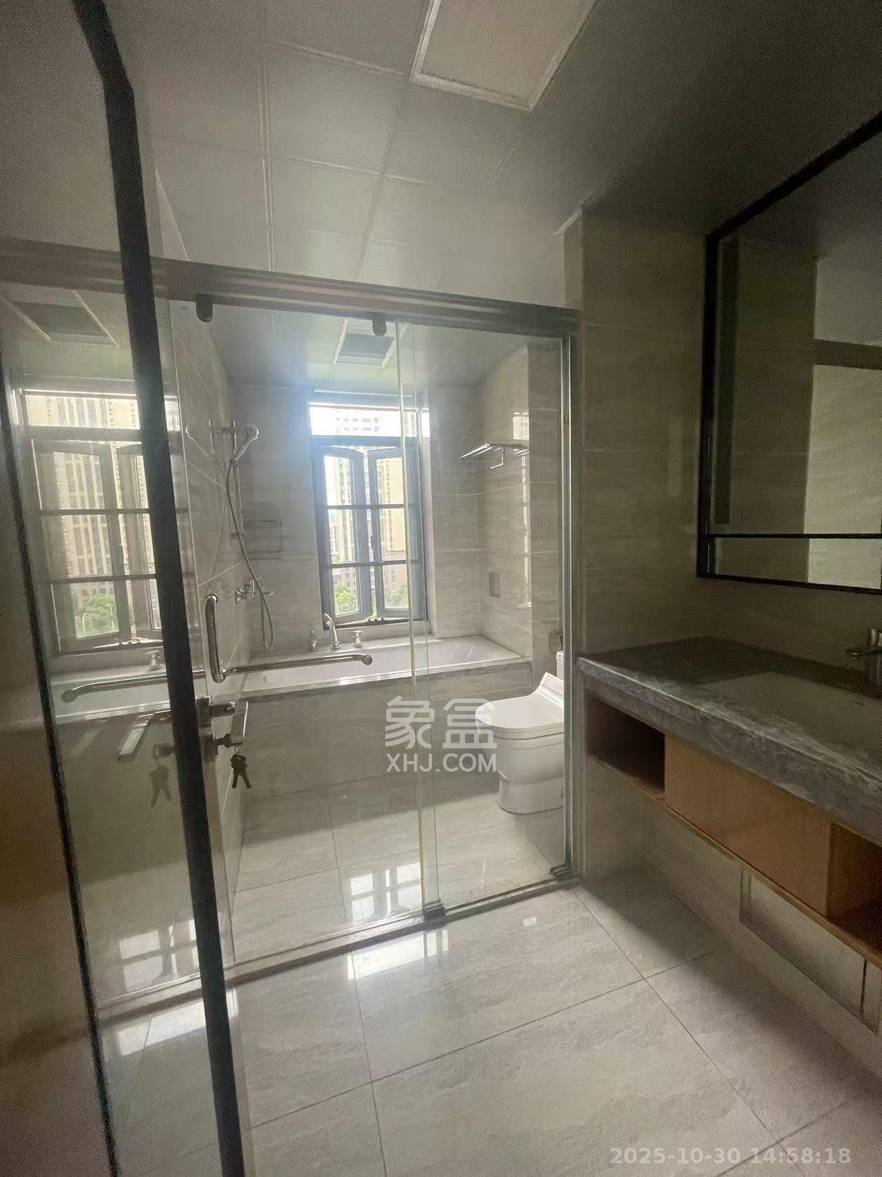 恒伟西雅韵  3室2厅2卫    5000.0元/月 恒伟西雅韵  3室2厅2卫    5000.0元/月室内图