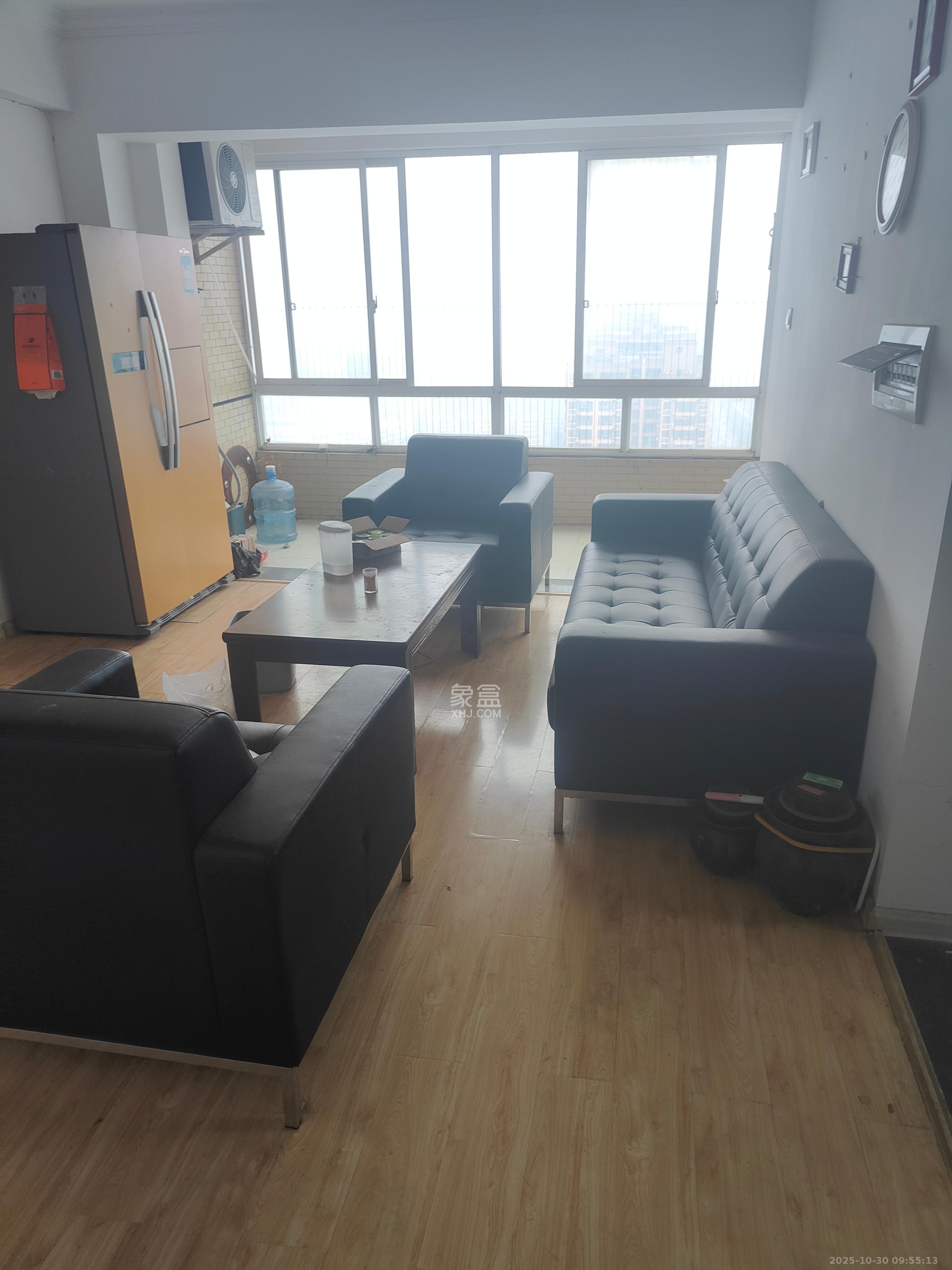 新蕾品阁居  2室1厅1卫    1200.0元/月 新蕾品阁居  2室1厅1卫    1200.0元/月室内图