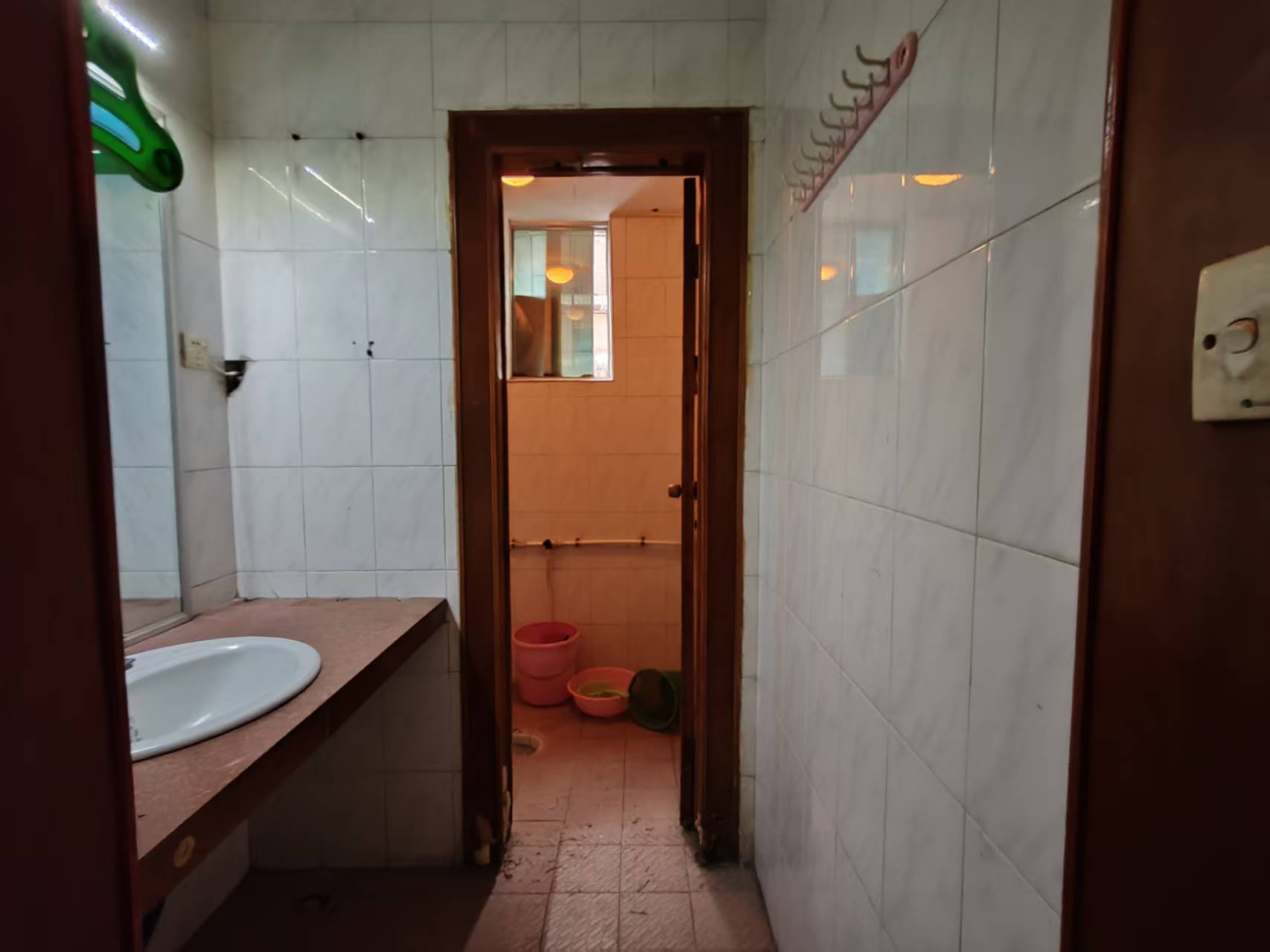 亘立龙凤小区  3室2厅1卫    39.8万 亘立龙凤小区  3室2厅1卫    39.8万客厅