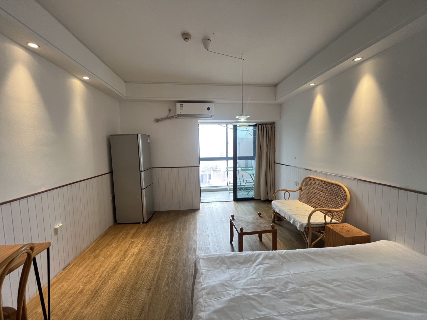 望海国际广场 1室0厅1卫 1500.0元/月 望海国际广场 1室0厅1卫 1500.0元/月室内图