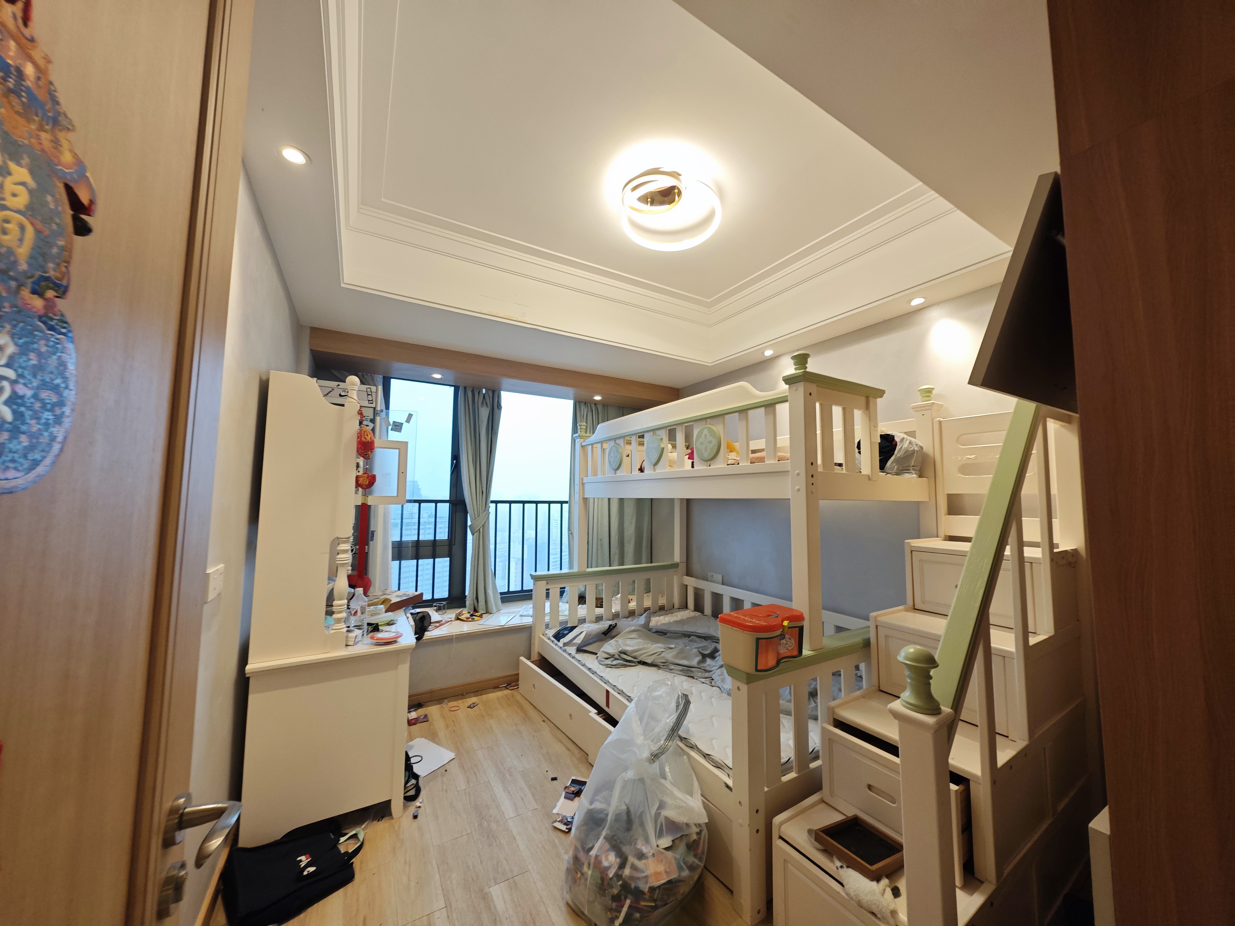 龙兴公馆  3室2厅2卫    7000.0元/月室内图