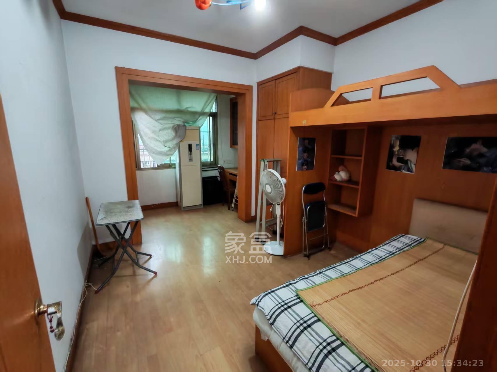 东瓜山一村送变电小区  2室1厅1卫    1400.0元/月 东瓜山一村送变电小区  2室1厅1卫    1400.0元/月室内图1