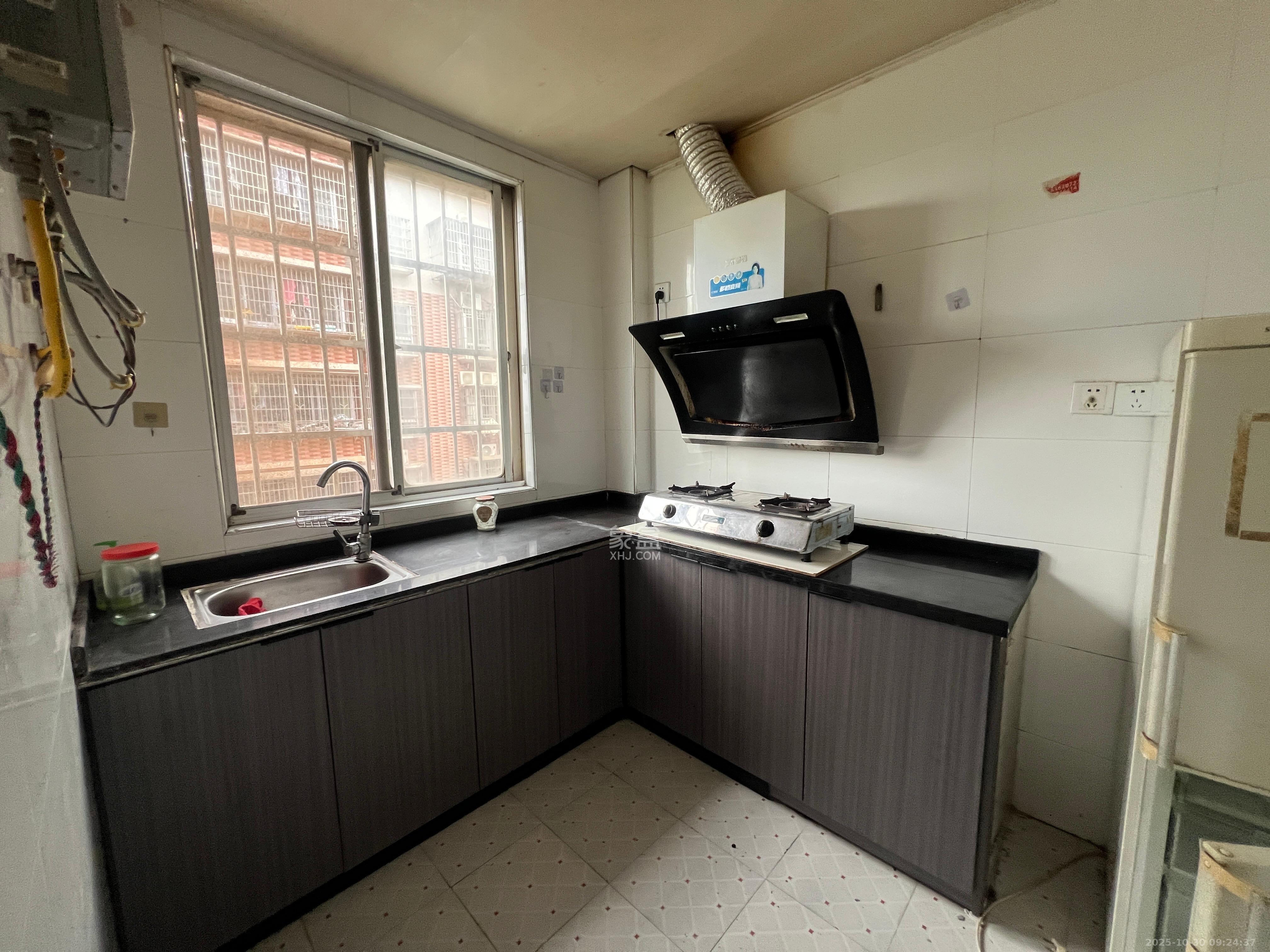 火星三片（月桂社区）  2室1厅1卫    1400.0元/月室内图