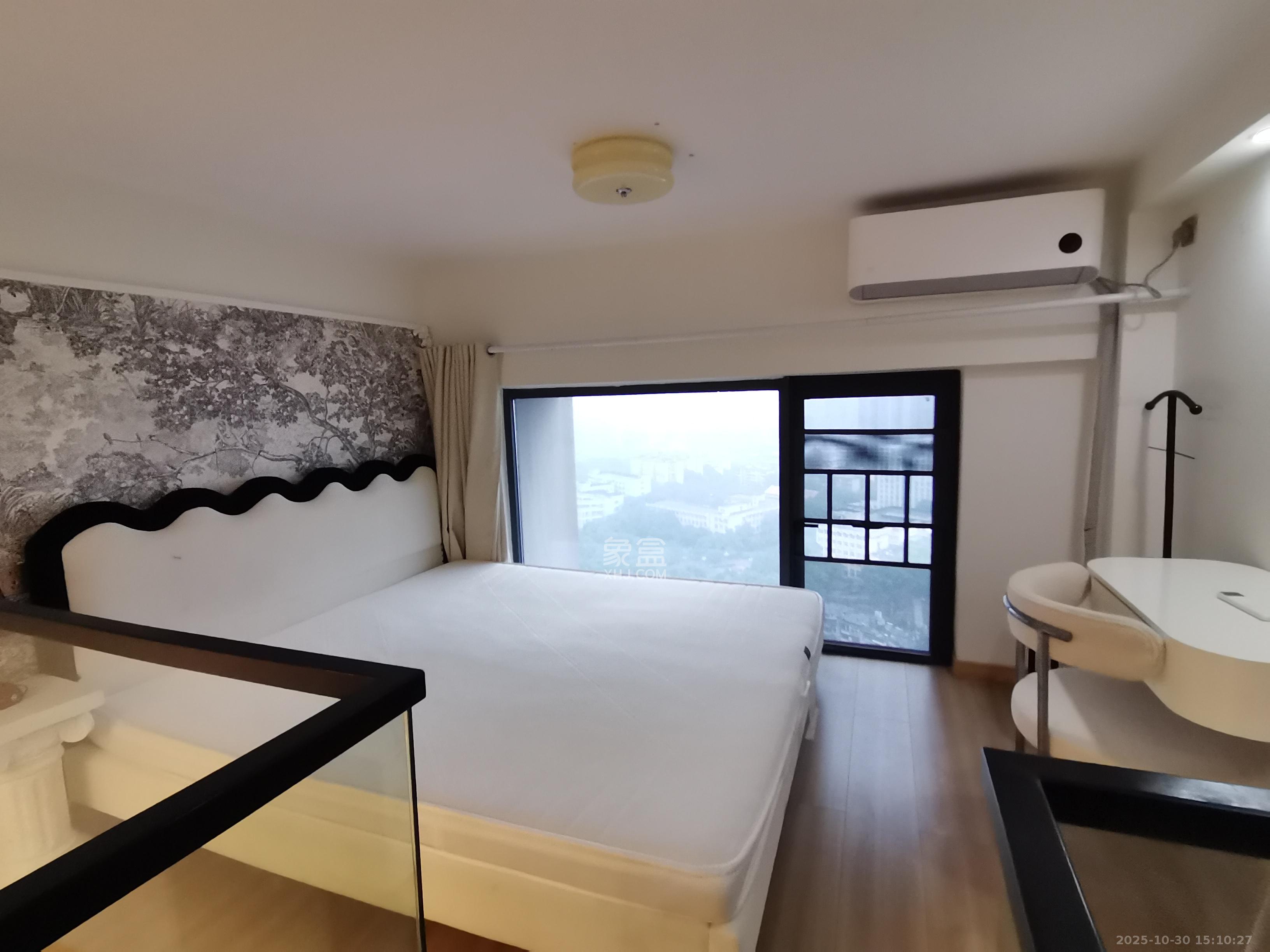 力高凤凰新天 2室1厅1卫 2300.0元/月 力高凤凰新天 2室1厅1卫 2300.0元/月室内图