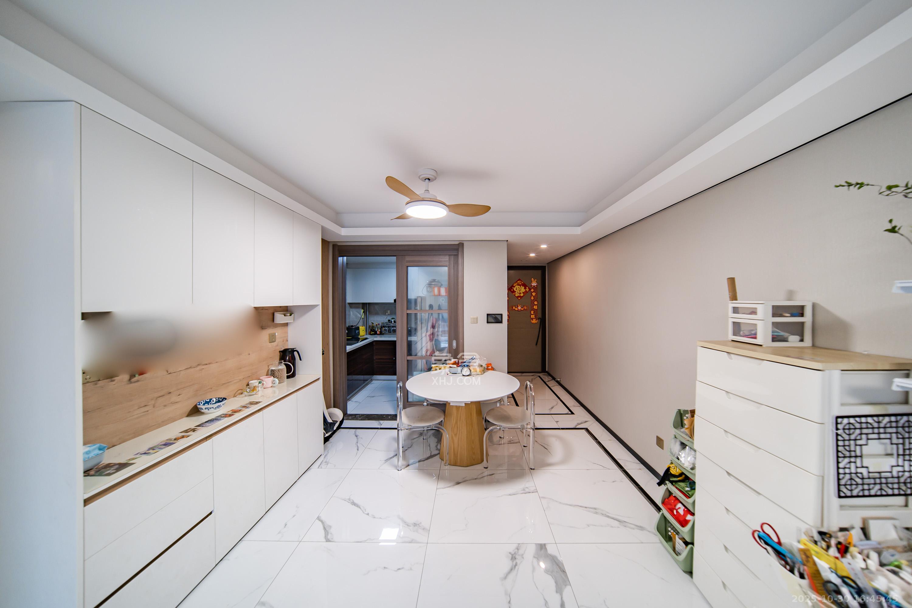 中海阅麓山一期  3室2厅2卫    149.8万其他