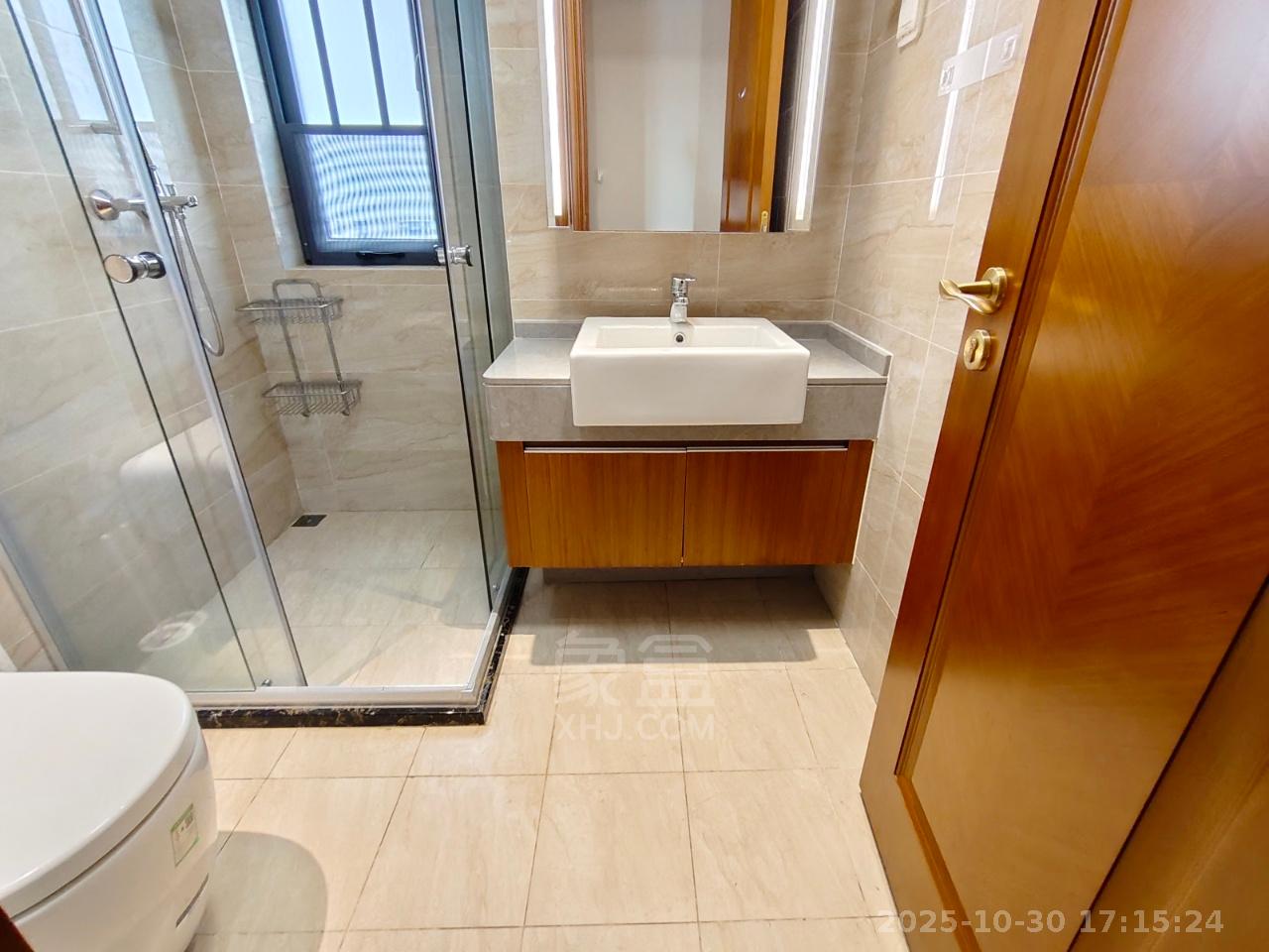 恒大林溪郡  3室2厅2卫    1950.0元/月室内图