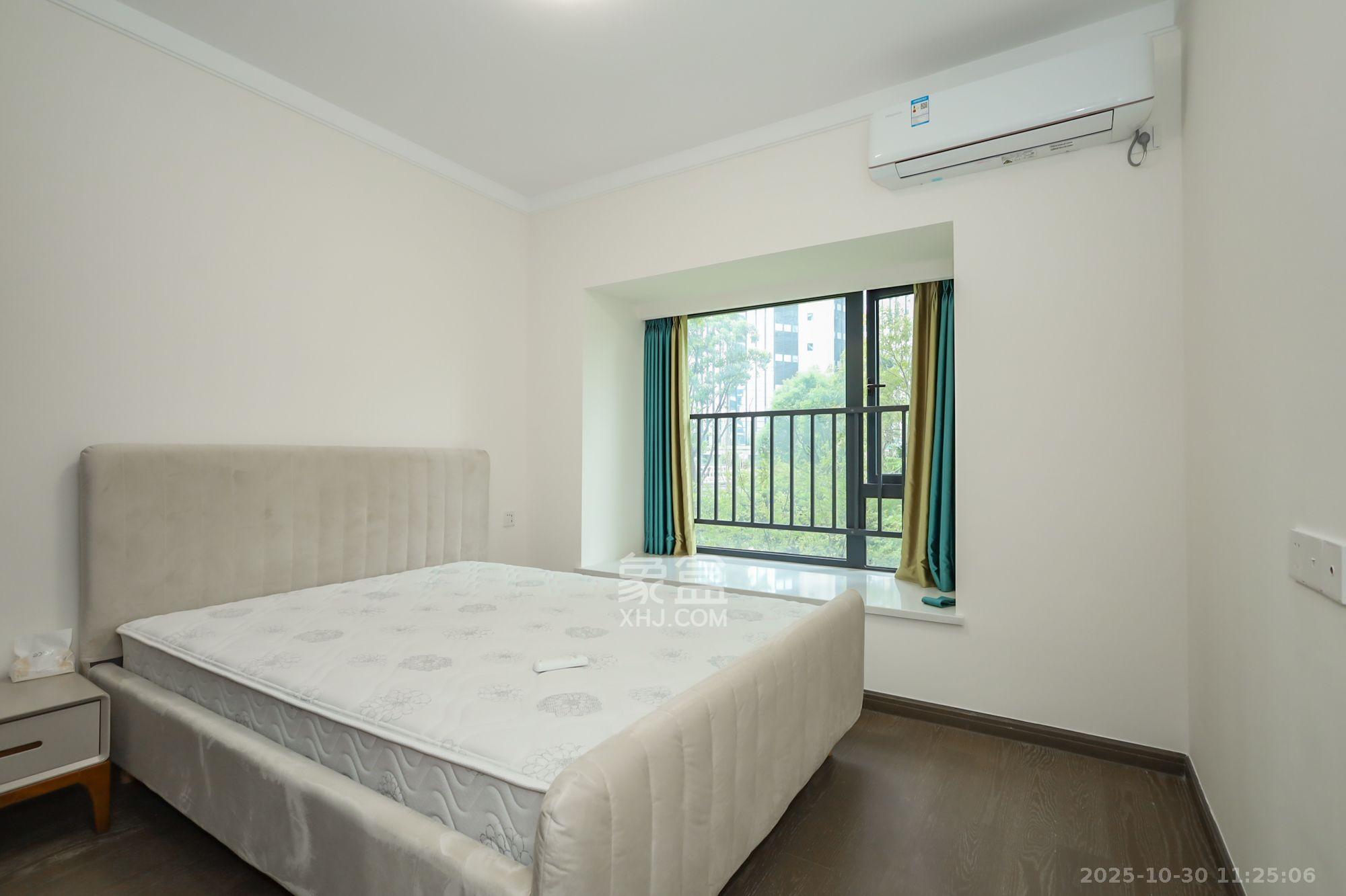 滨江府1913  4室2厅2卫    4000.0元/月室内图