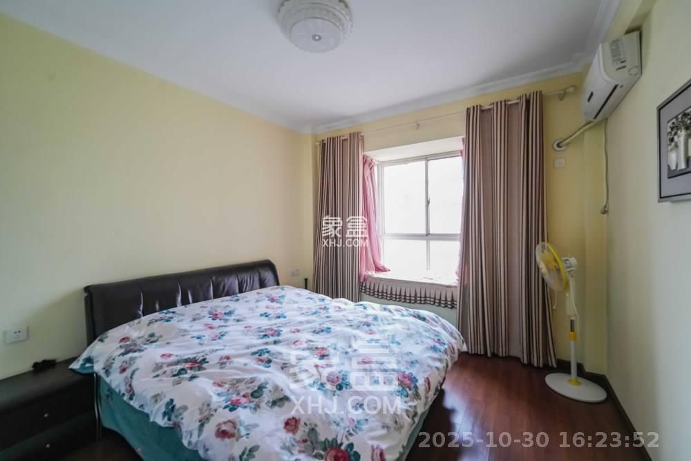 城市山水豪园（山水城市风景）  3室2厅2卫    3000.0元/月室内图