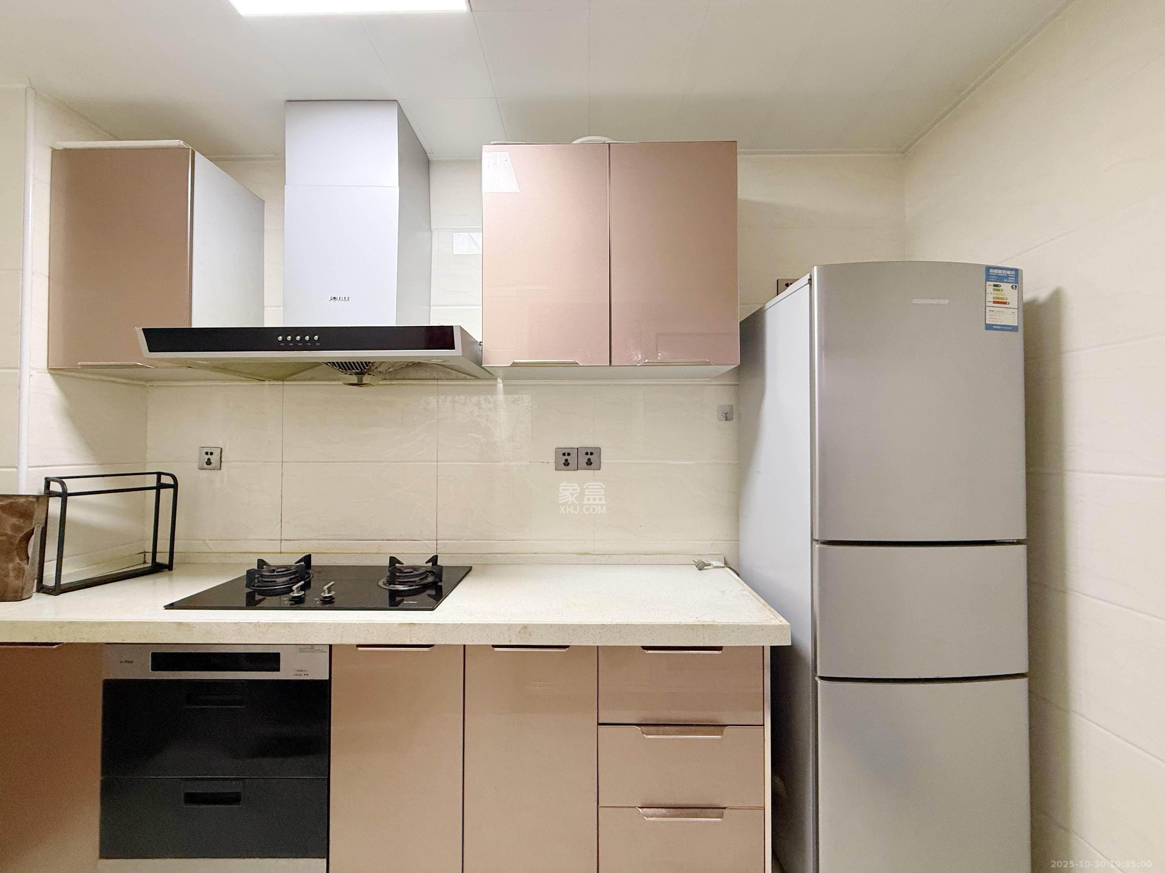 蓝山郡  2室1厅1卫    1800.0元/月室内图