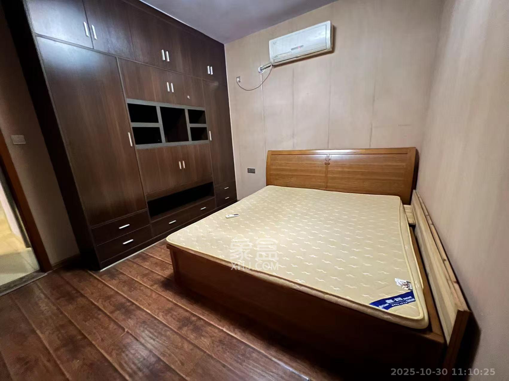 金领家族  2室2厅1卫    2100.0元/月室内图