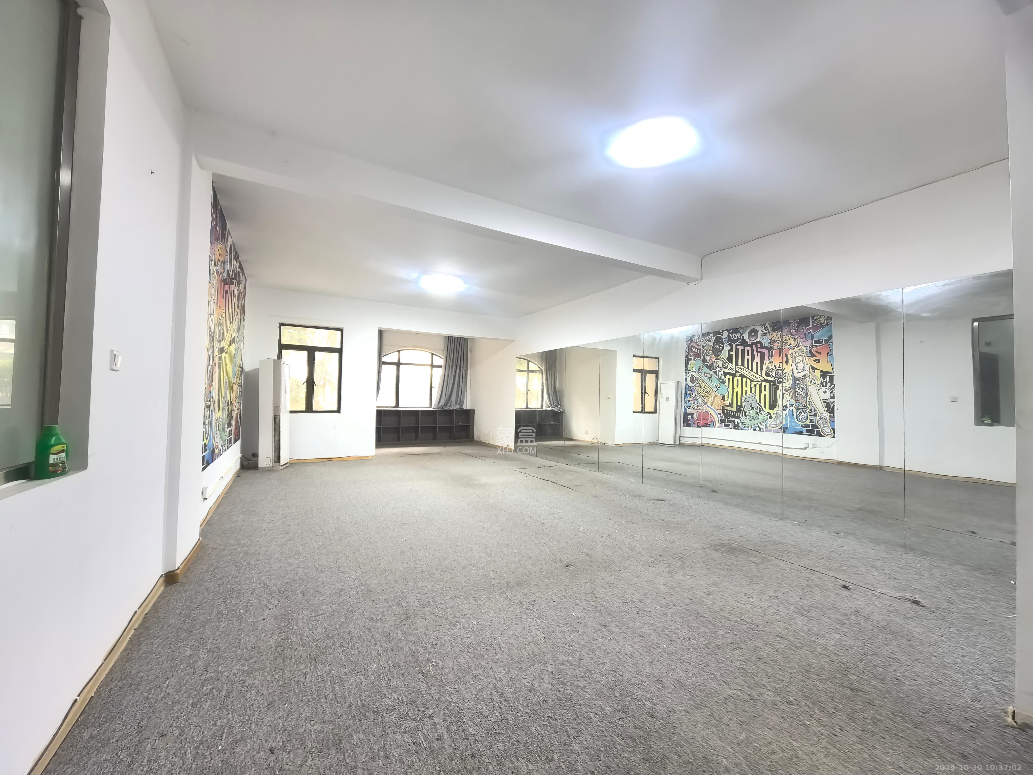 润和紫郡一期  4室2厅2卫    3200.0元/月室内图