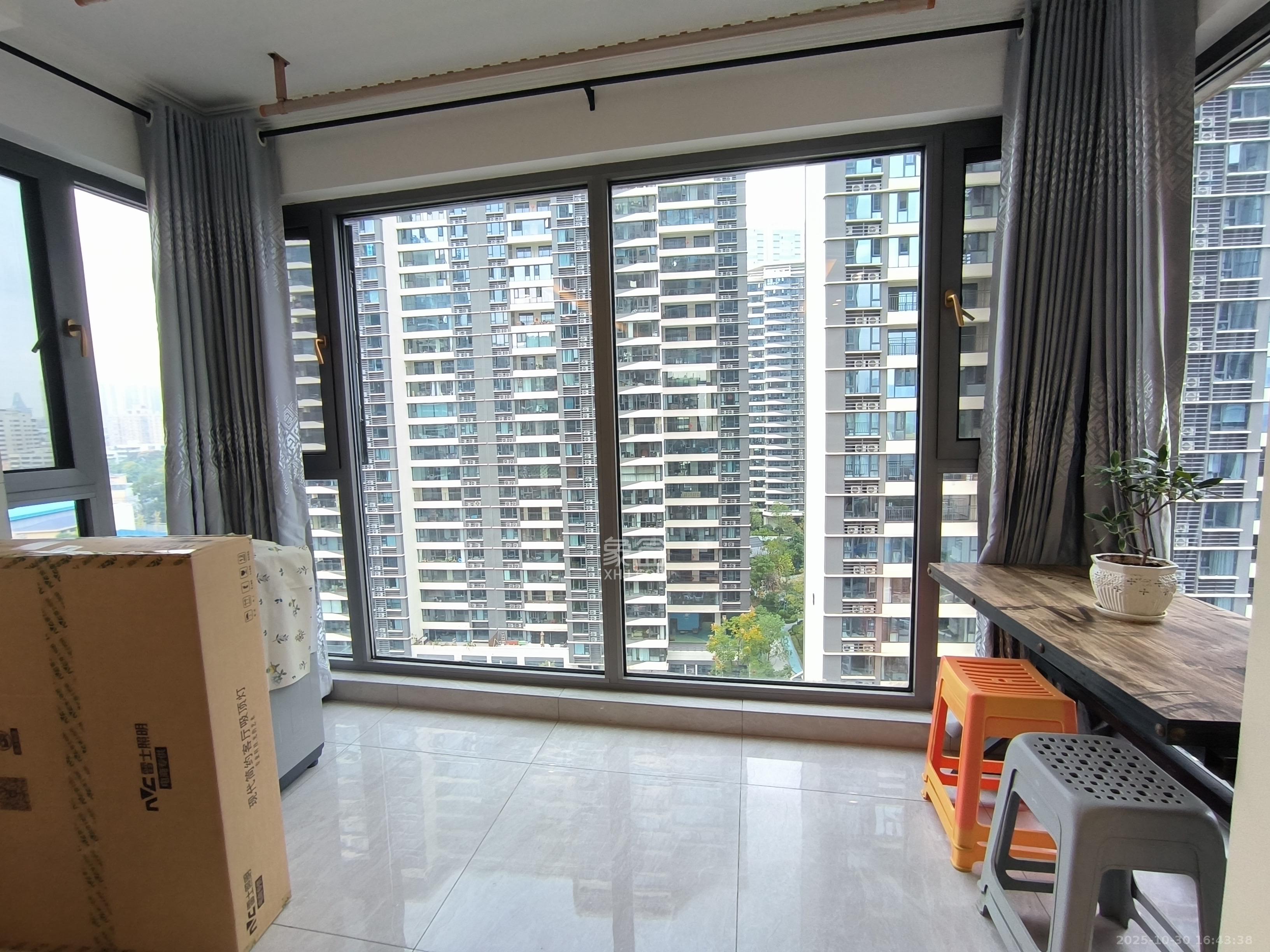 富洲滨江雅苑  3室2厅1卫    3200.0元/月室内图