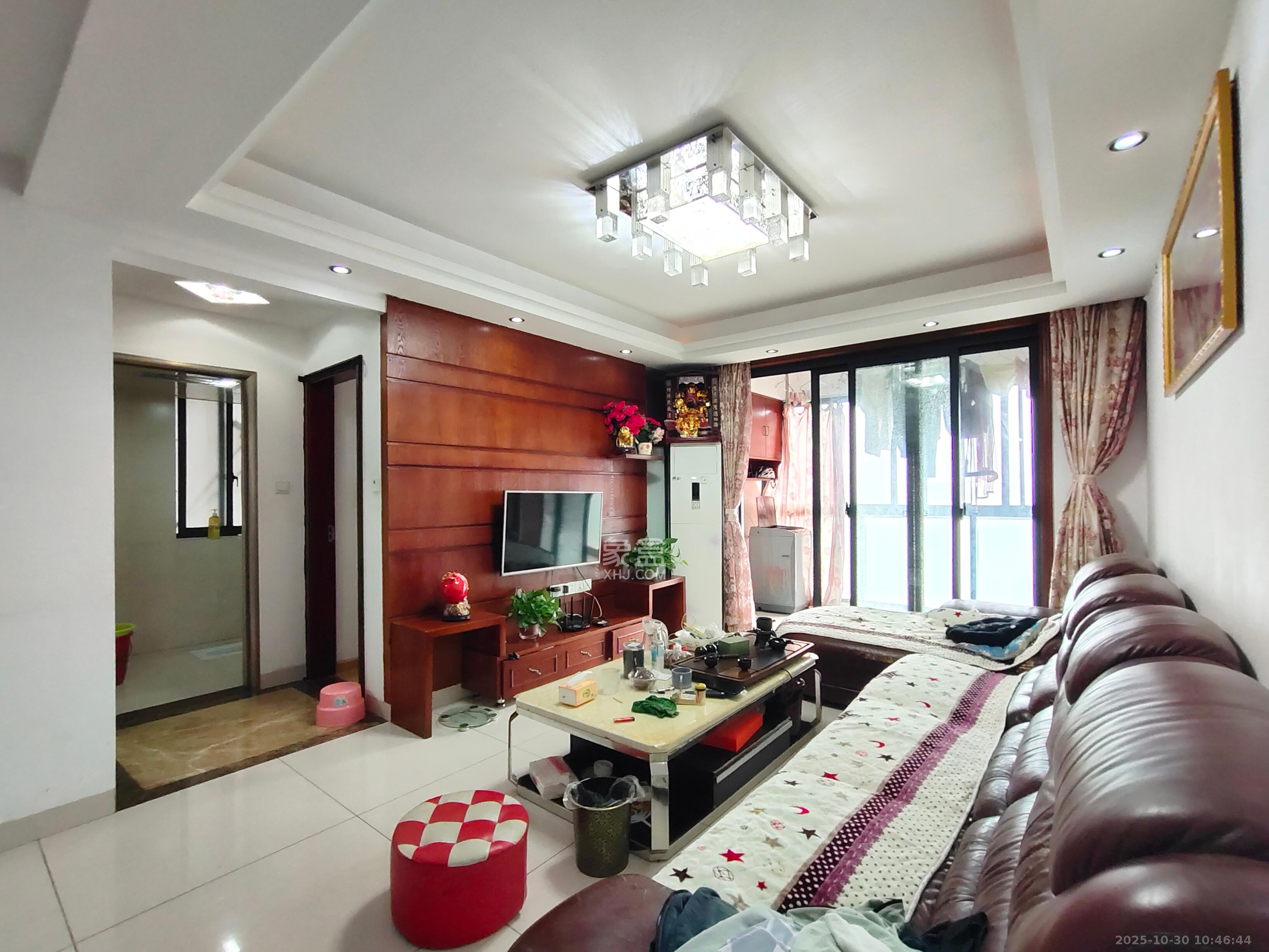 融科东南海  2室1厅1卫    2200.0元/月 融科东南海  2室1厅1卫    2200.0元/月室内图