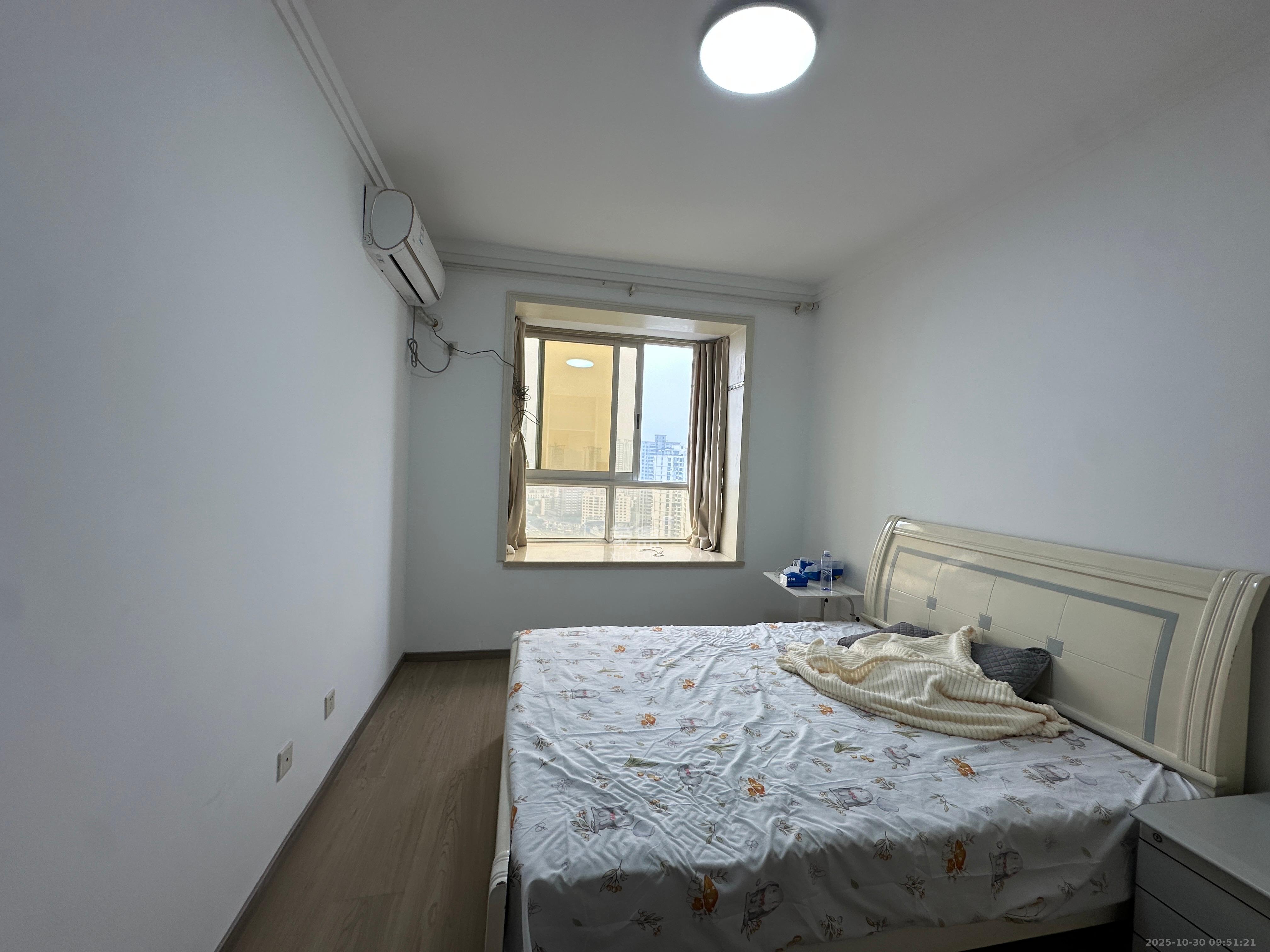 芙蓉公馆  2室2厅1卫    2600.0元/月 芙蓉公馆  2室2厅1卫    2600.0元/月室内图