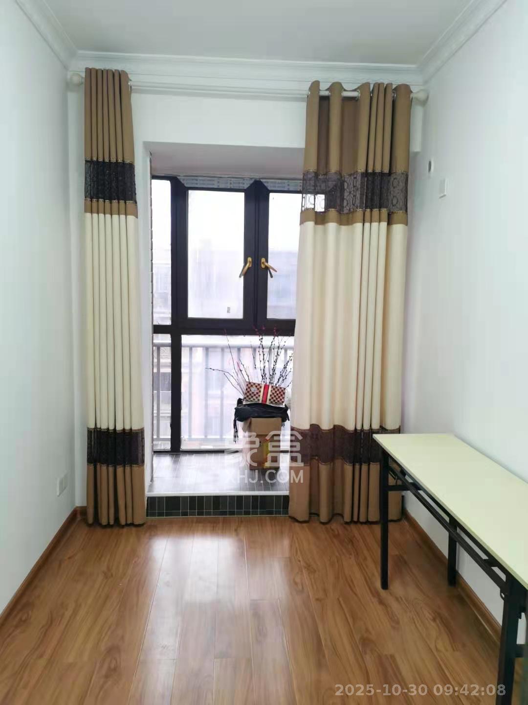 绿地公馆（绿地名邸）  3室2厅2卫    2000.0元/月室内图