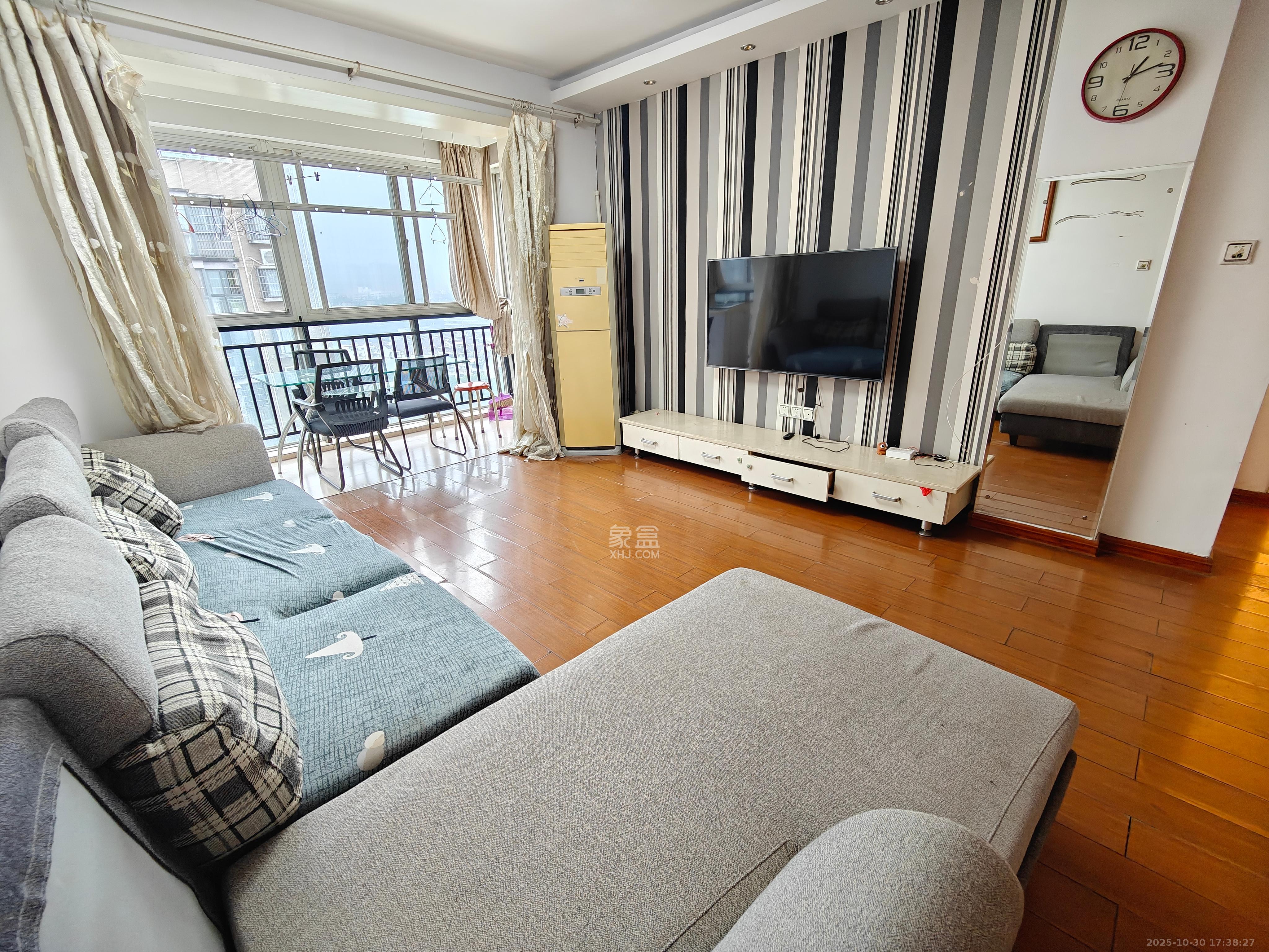 龙王港社区  2室2厅1卫    2300.0元/月 龙王港社区  2室2厅1卫    2300.0元/月