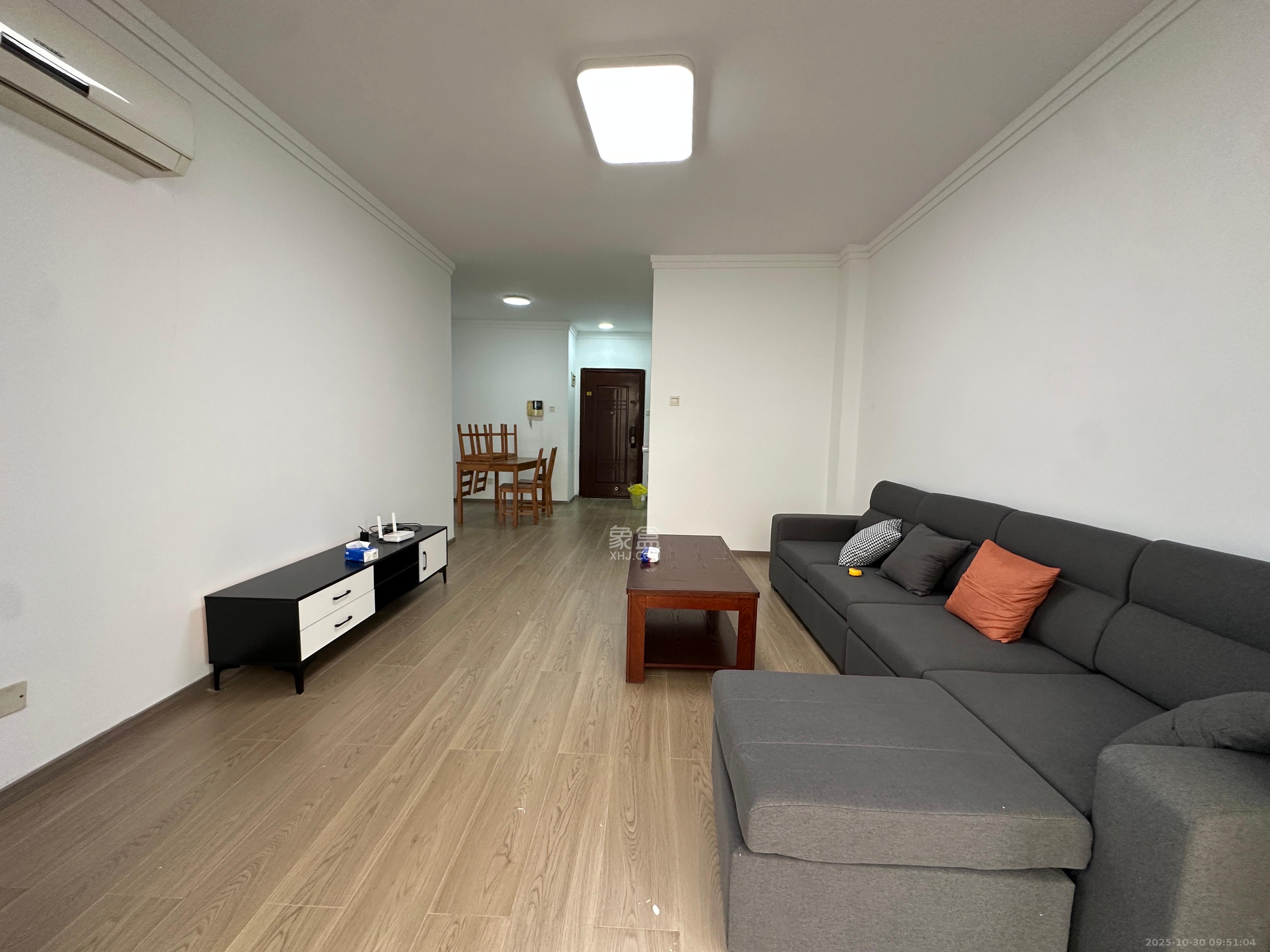 芙蓉公馆  2室2厅1卫    2600.0元/月室内图1