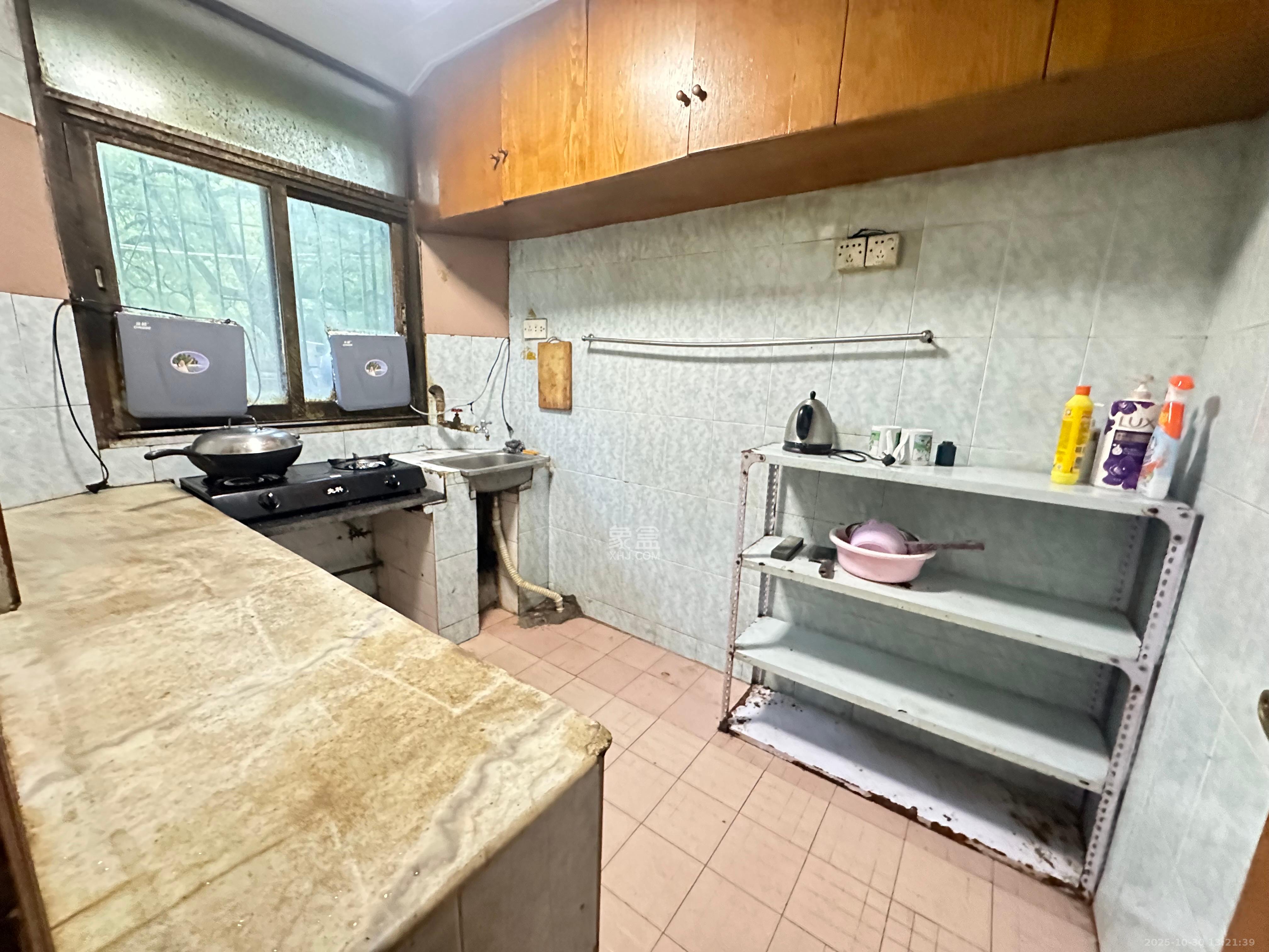 文昌阁散盘  3室2厅1卫    1800.0元/月室内图