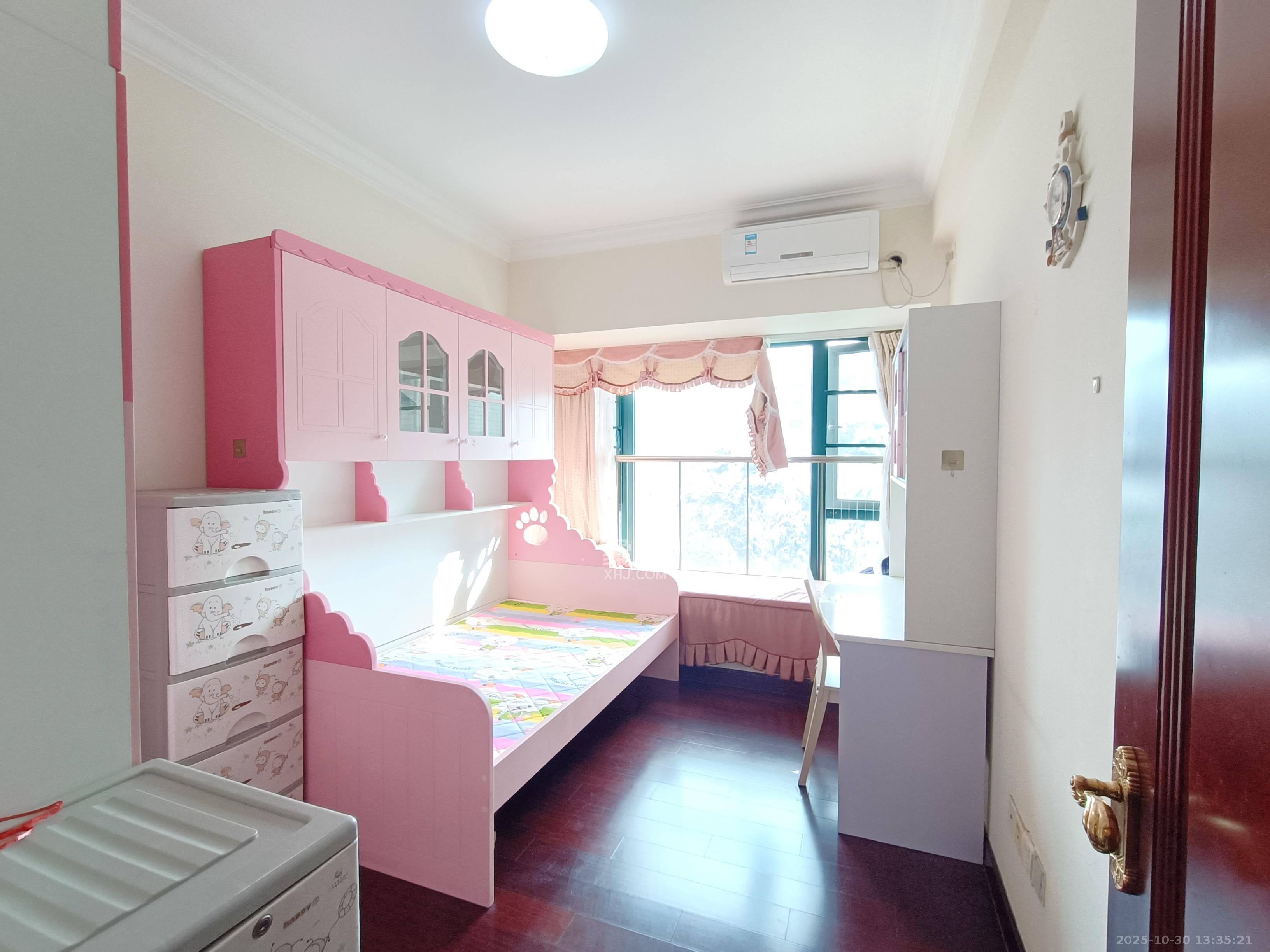 恒大城  4室2厅2卫    2500.0元/月室内图