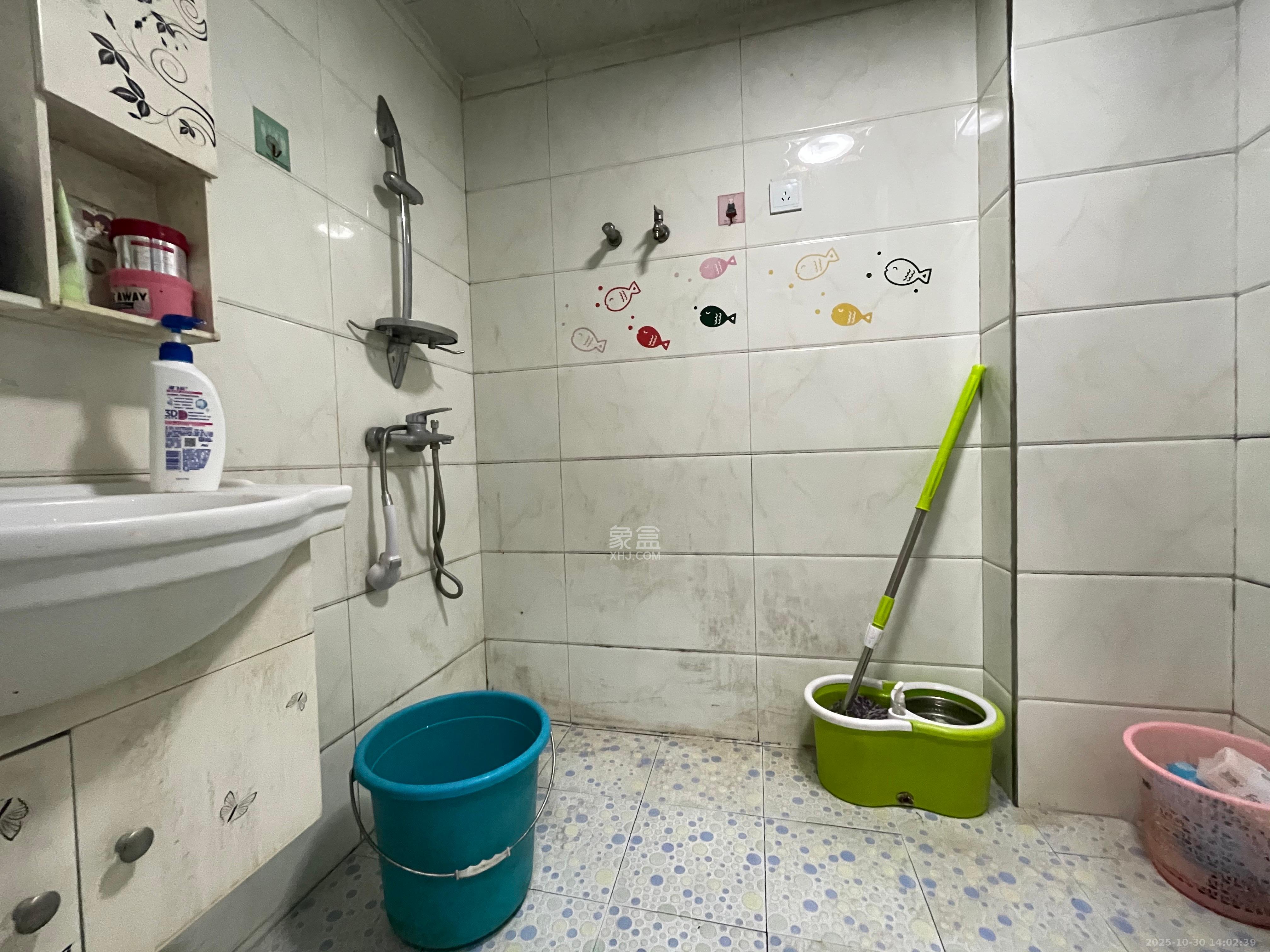 保利麓谷林语I区  1室1厅1卫    1400.0元/月