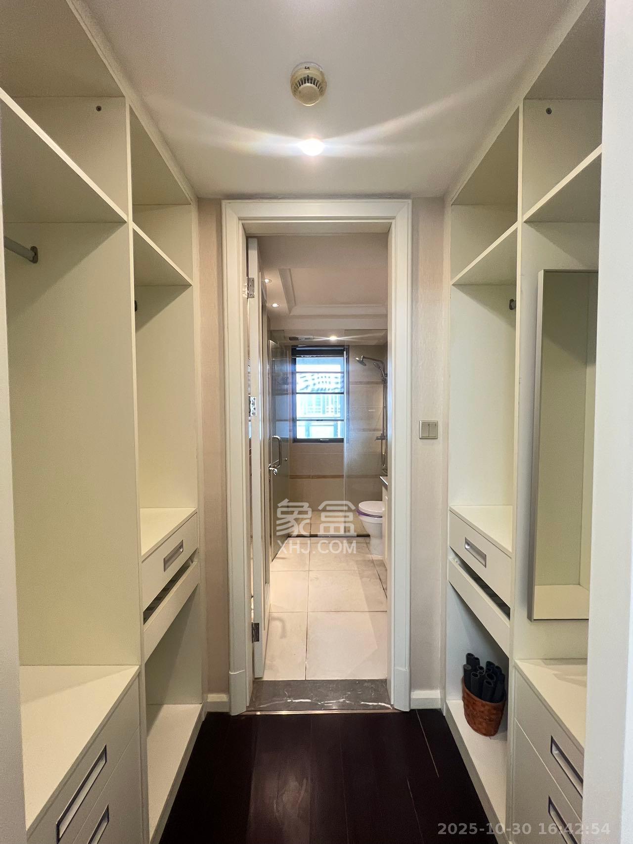 梅溪湖金茂府（金茂广场）（金茂览秀城）  3室2厅2卫    4200.0元/月室内图