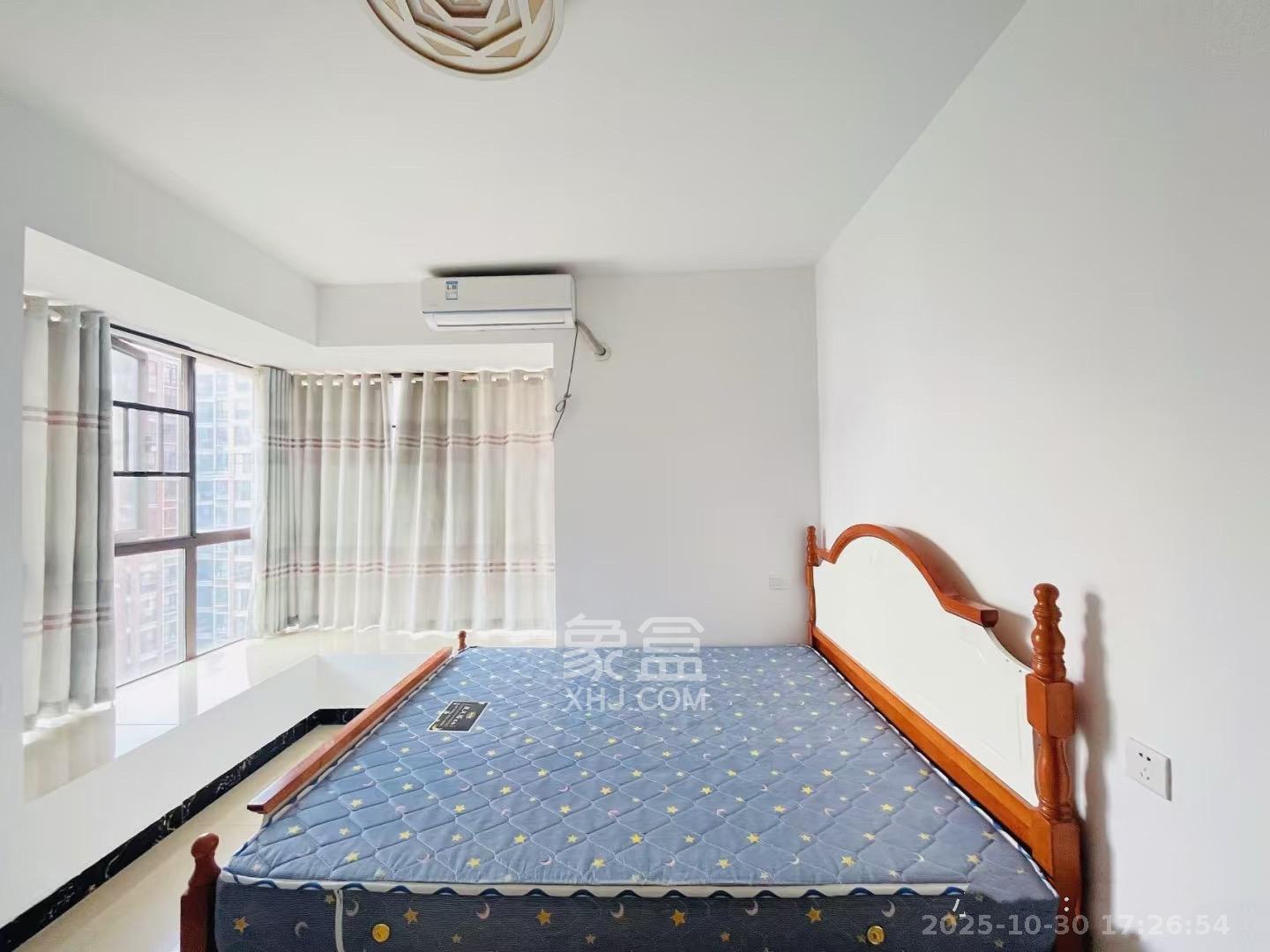 水岸世景  3室1厅1卫    1900.0元/月室内图