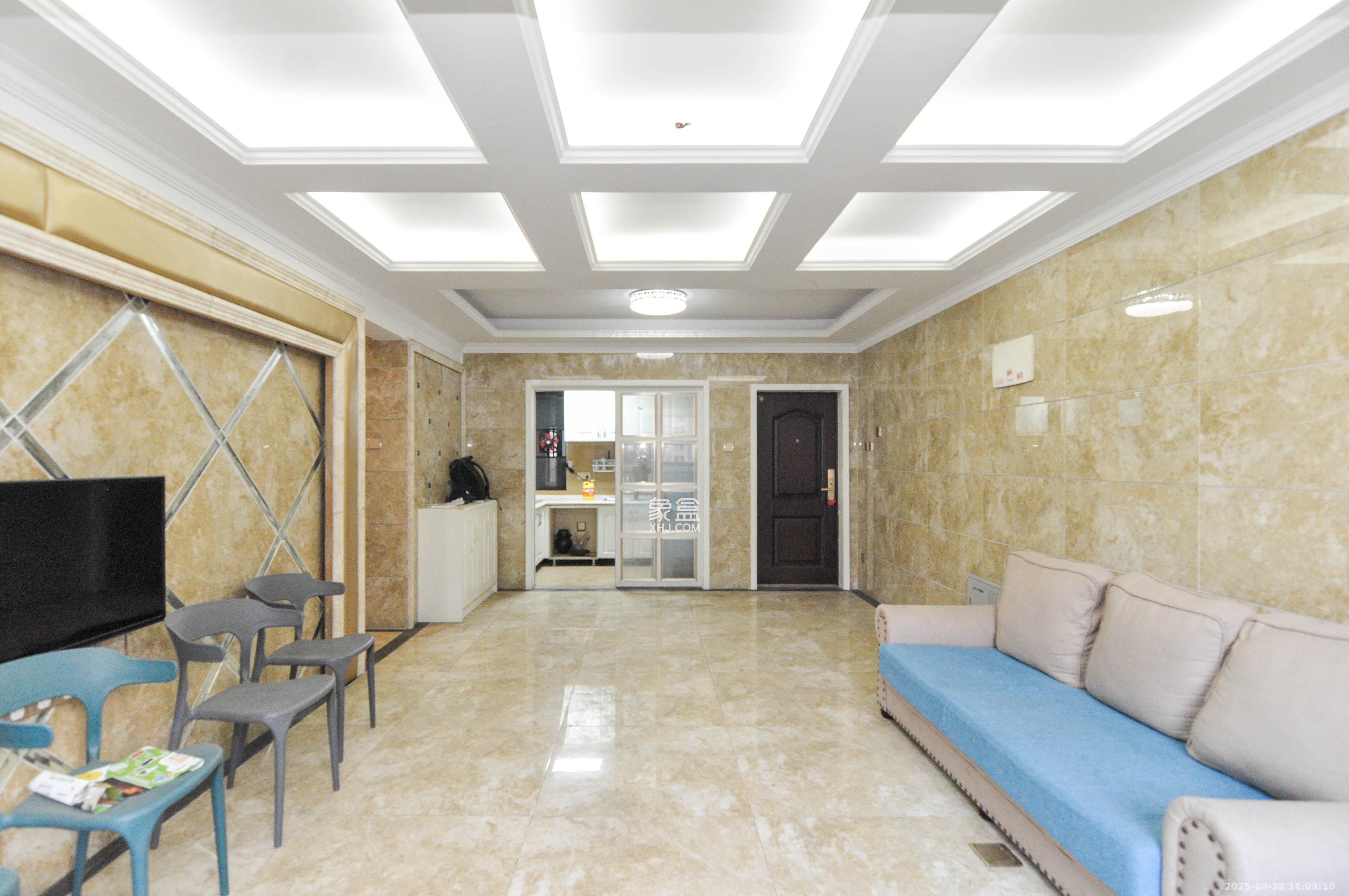 阿普阿布 3室2厅2卫 2700.0元/月 阿普阿布 3室2厅2卫 2700.0元/月室内图