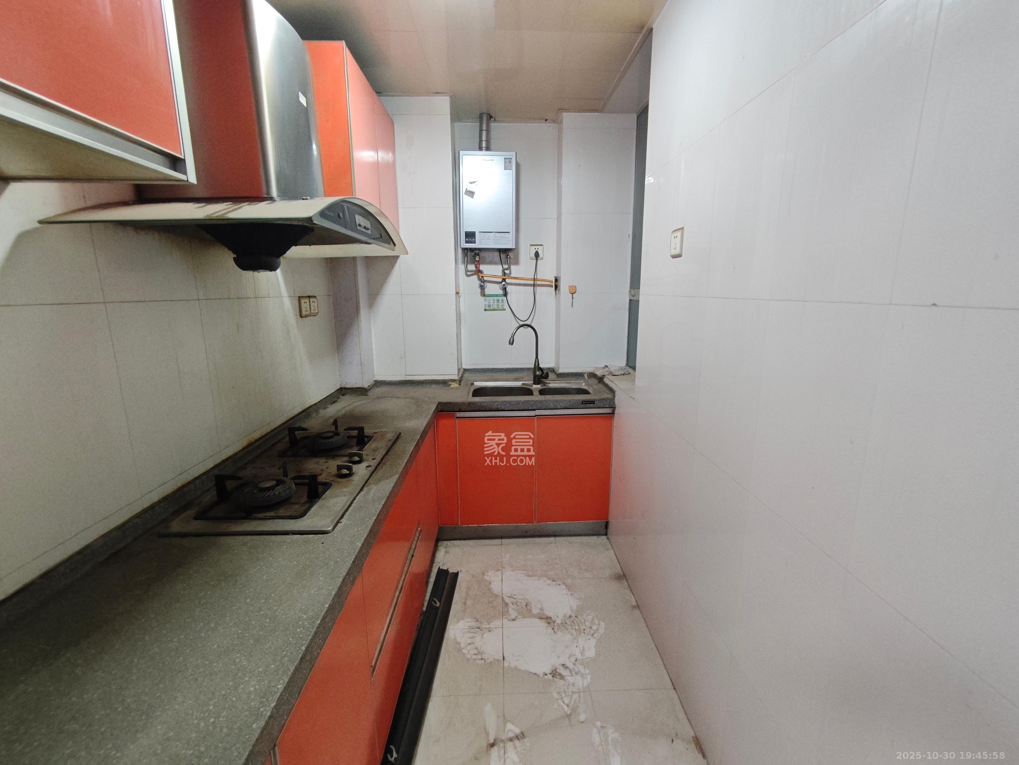 左岸右岸  2室1厅1卫    2200.0元/月 左岸右岸  2室1厅1卫    2200.0元/月室内图