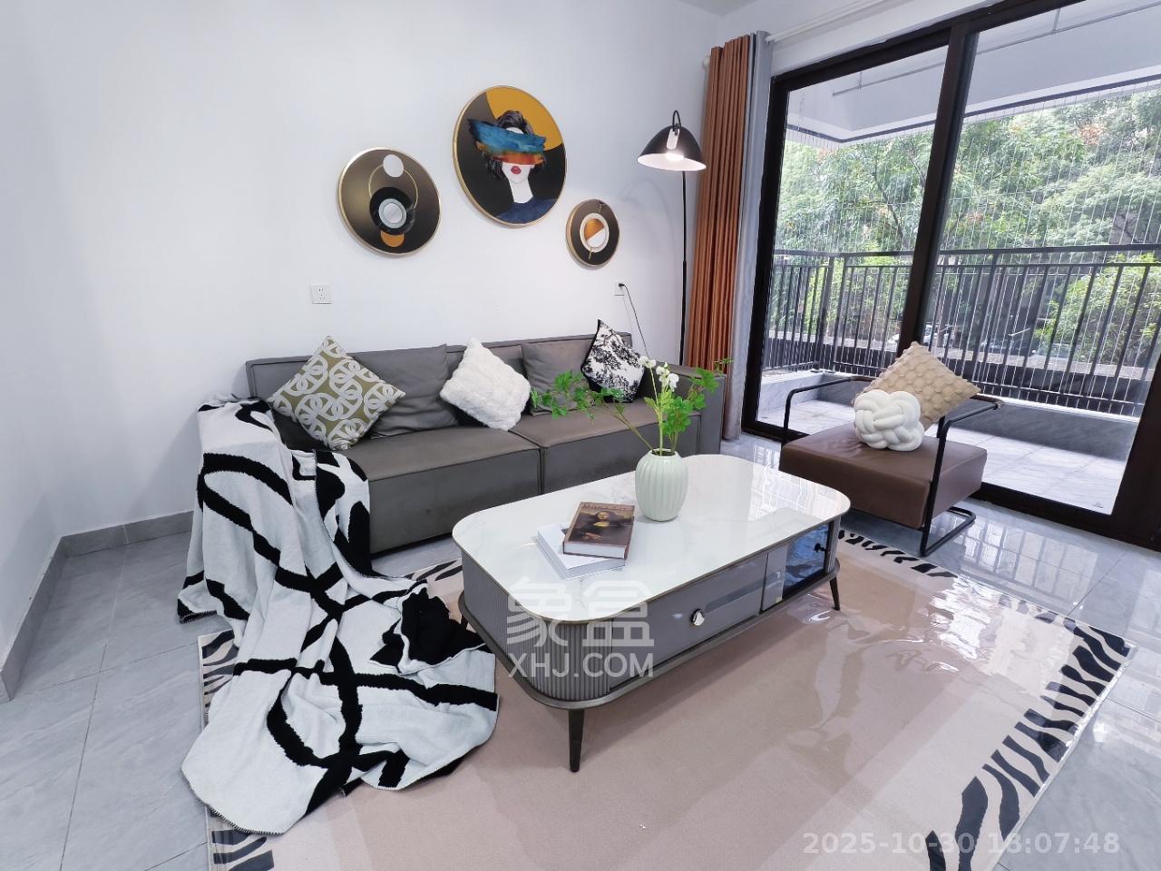 天一康园(湖南电力科技园) 4室2厅2卫 3800.0元/月 天一康园(湖南电力科技园) 4室2厅2卫 3800.0元/月室内图