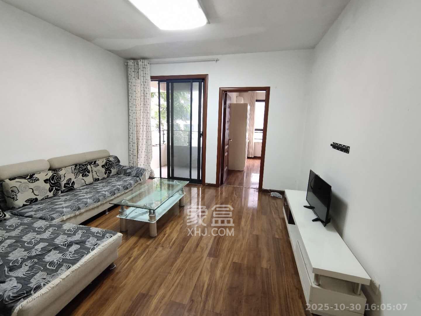 长房时代城  2室2厅1卫    2300.0元/月室内图