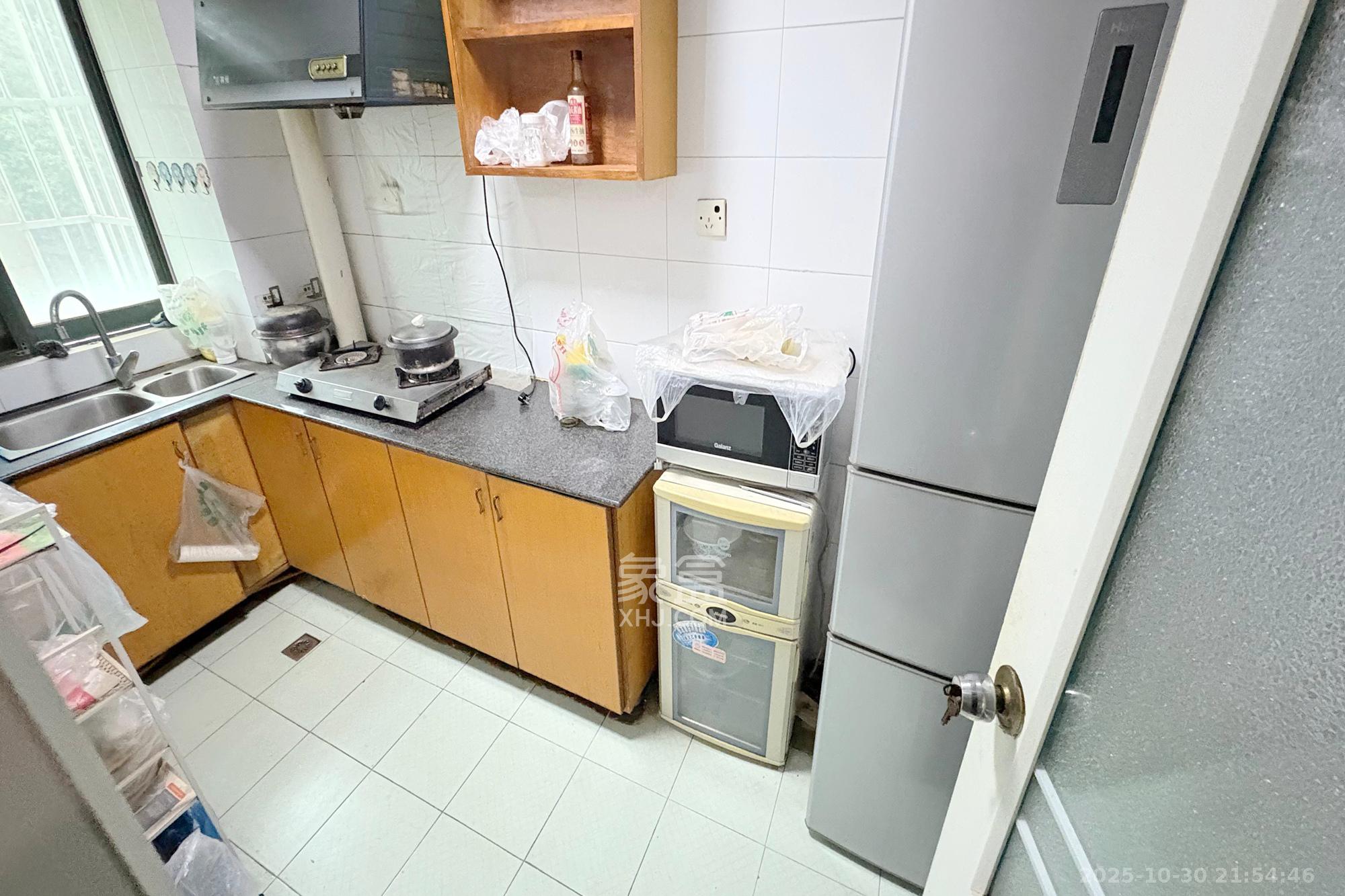 颐美园 2室1厅1卫 68.6万 颐美园 2室1厅1卫 68.6万厨房