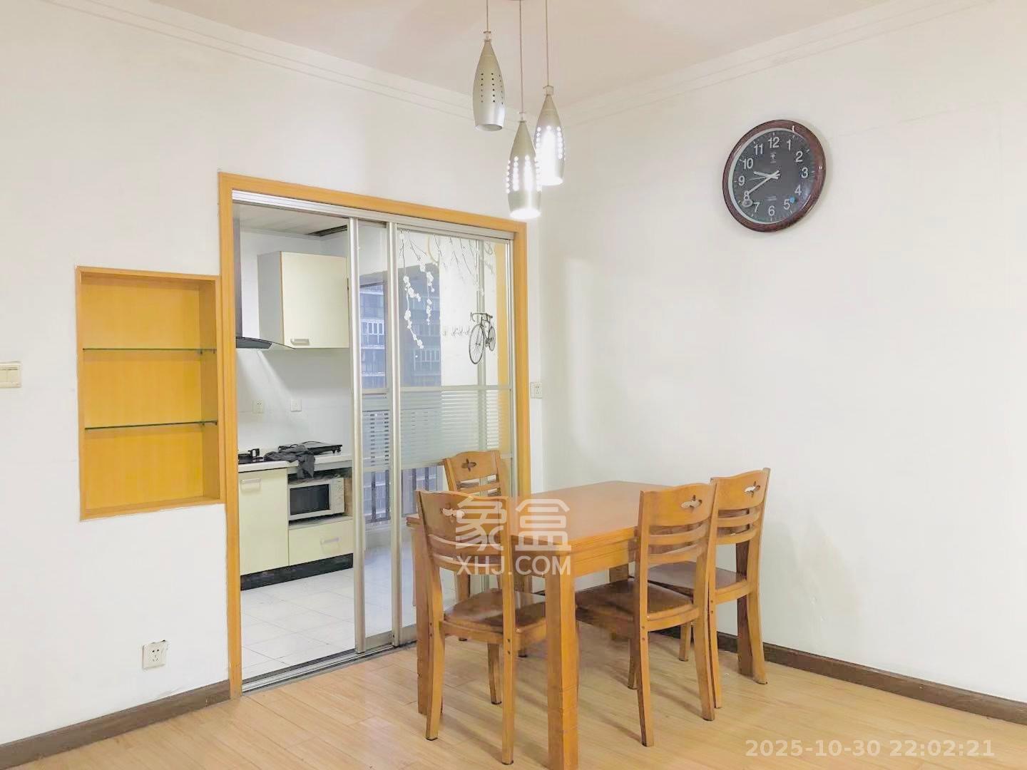 金碧文华  3室1厅1卫    2200.0元/月 金碧文华  3室1厅1卫    2200.0元/月室内图