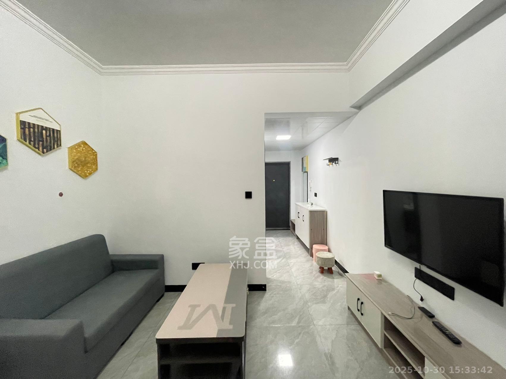 嘉雨兴园  1室1厅1卫    1800.0元/月室内图