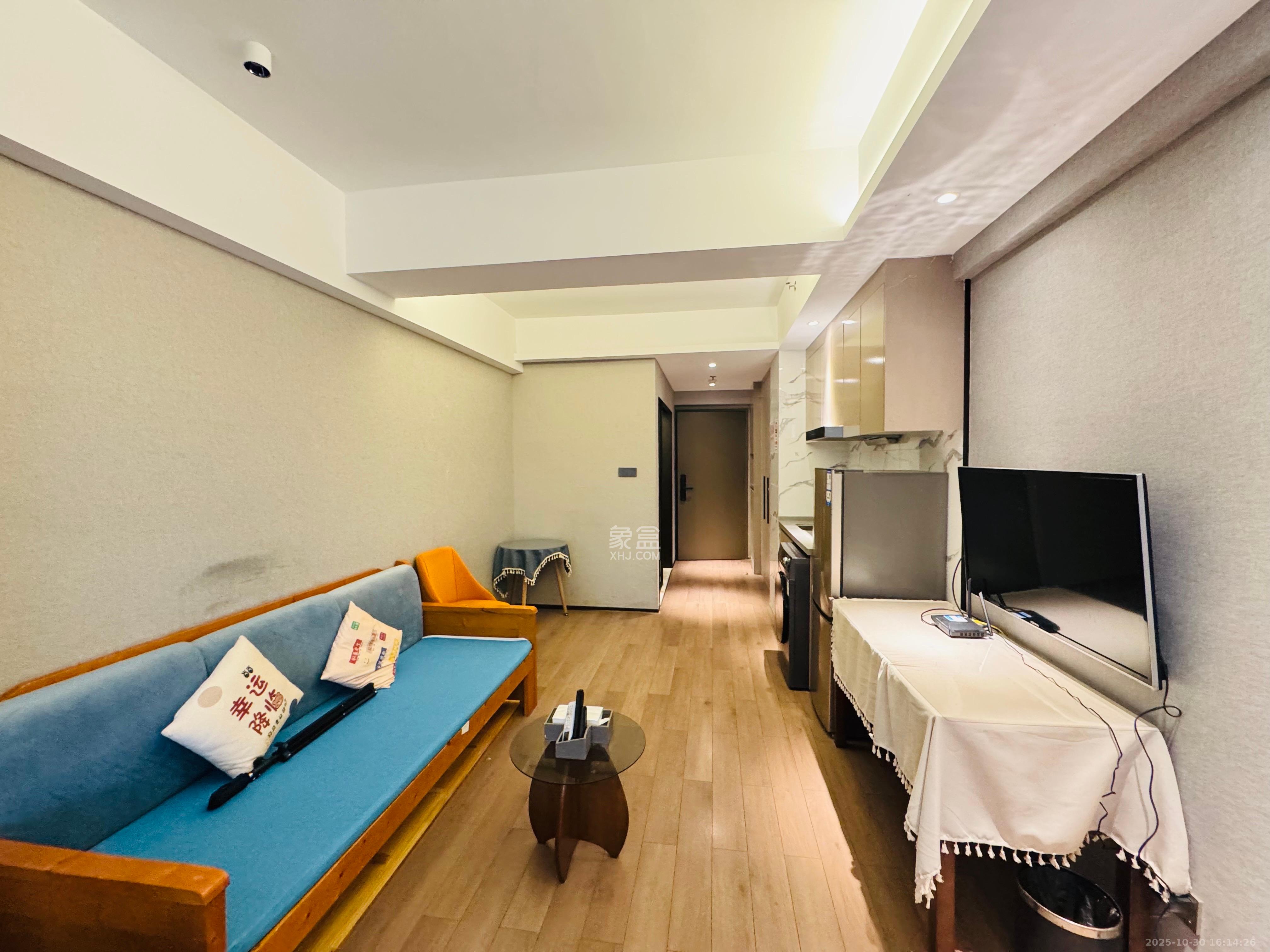 达美涧溪山  1室1厅1卫    1400.0元/月 达美涧溪山  1室1厅1卫    1400.0元/月室内图