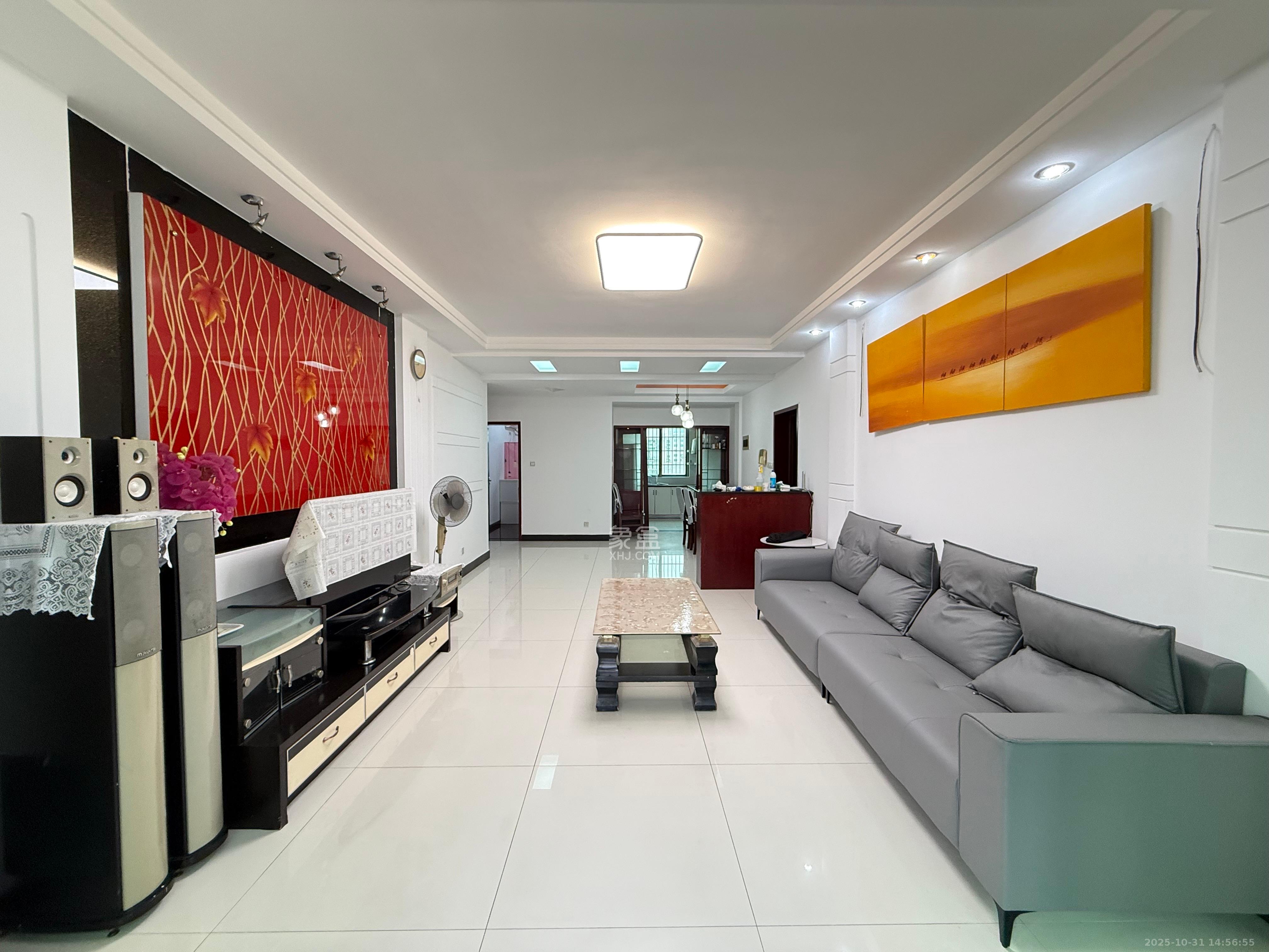 天峰名苑  3室2厅2卫    2800.0元/月