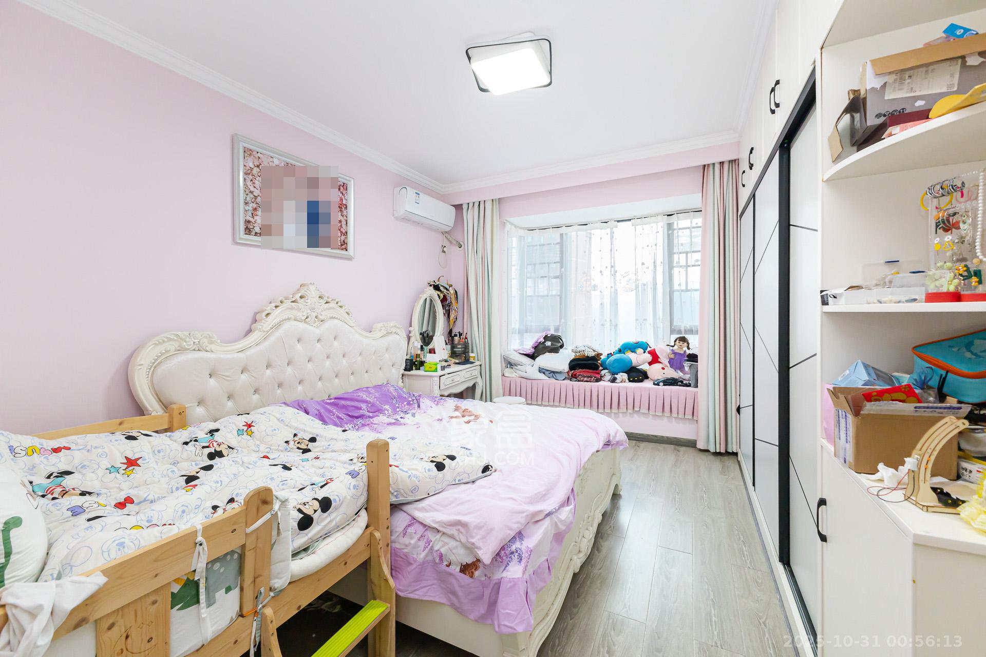 珠江东方明珠（新地东方明珠）三期  1室0厅0卫    106.0万卧室