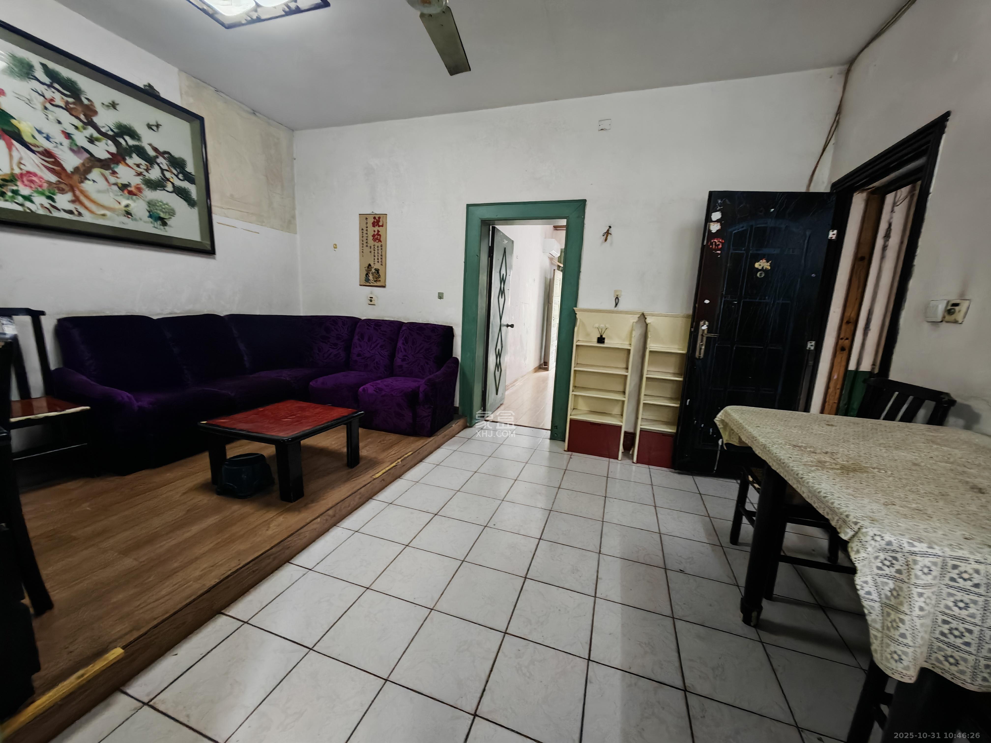 燕兴宿舍  1室1厅1卫    1300.0元/月室内图