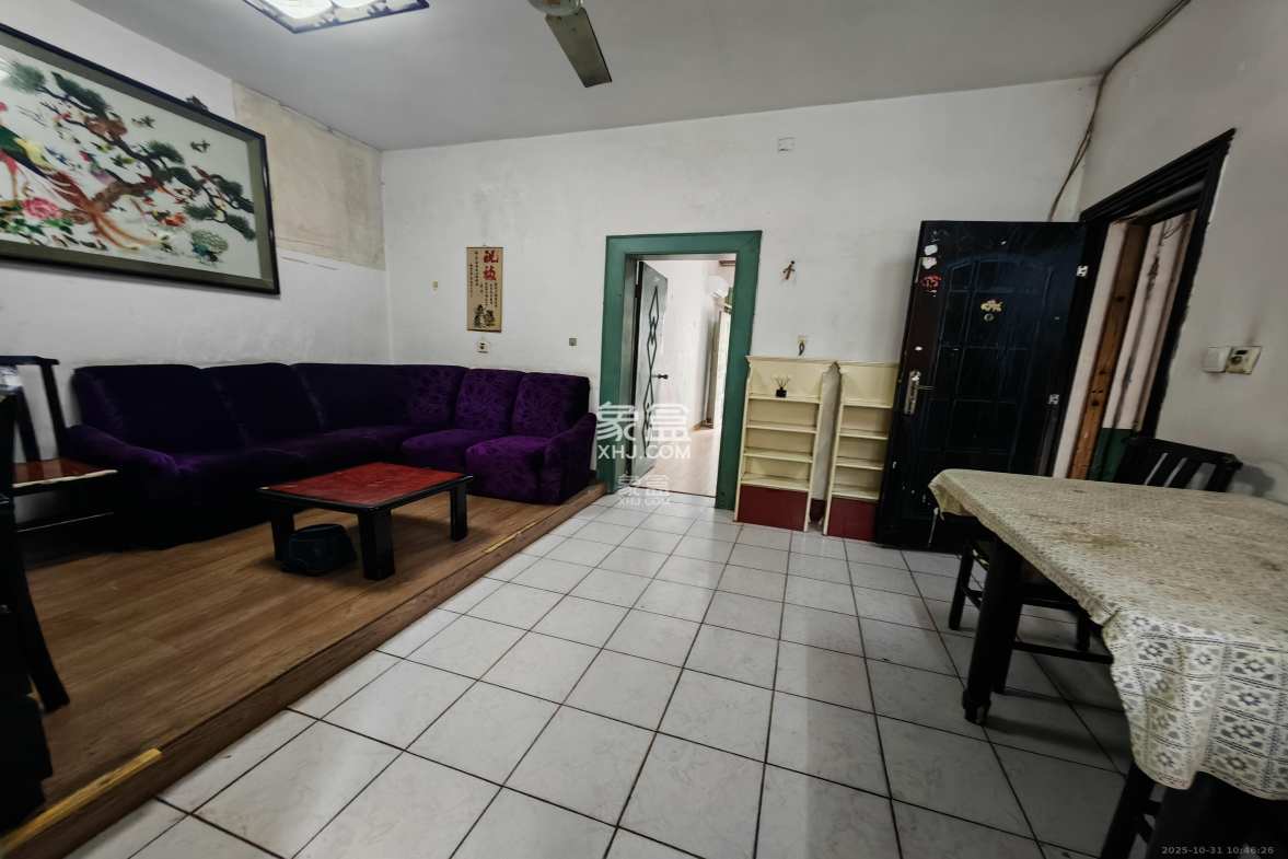 燕兴宿舍 1室1厅1卫 1300.0元/月 燕兴宿舍 1室1厅1卫 1300.0元/月室内图