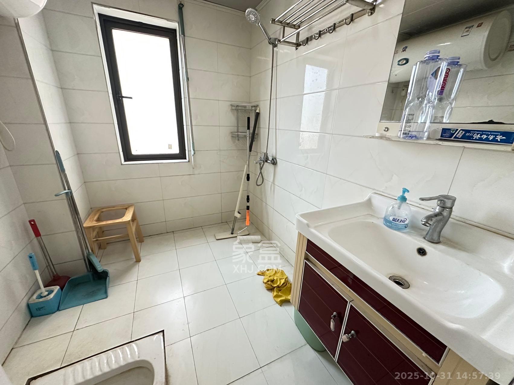 中一九骏(枫桥苑)  1室1厅1卫    1600.0元/月 中一九骏(枫桥苑)  1室1厅1卫    1600.0元/月室内图