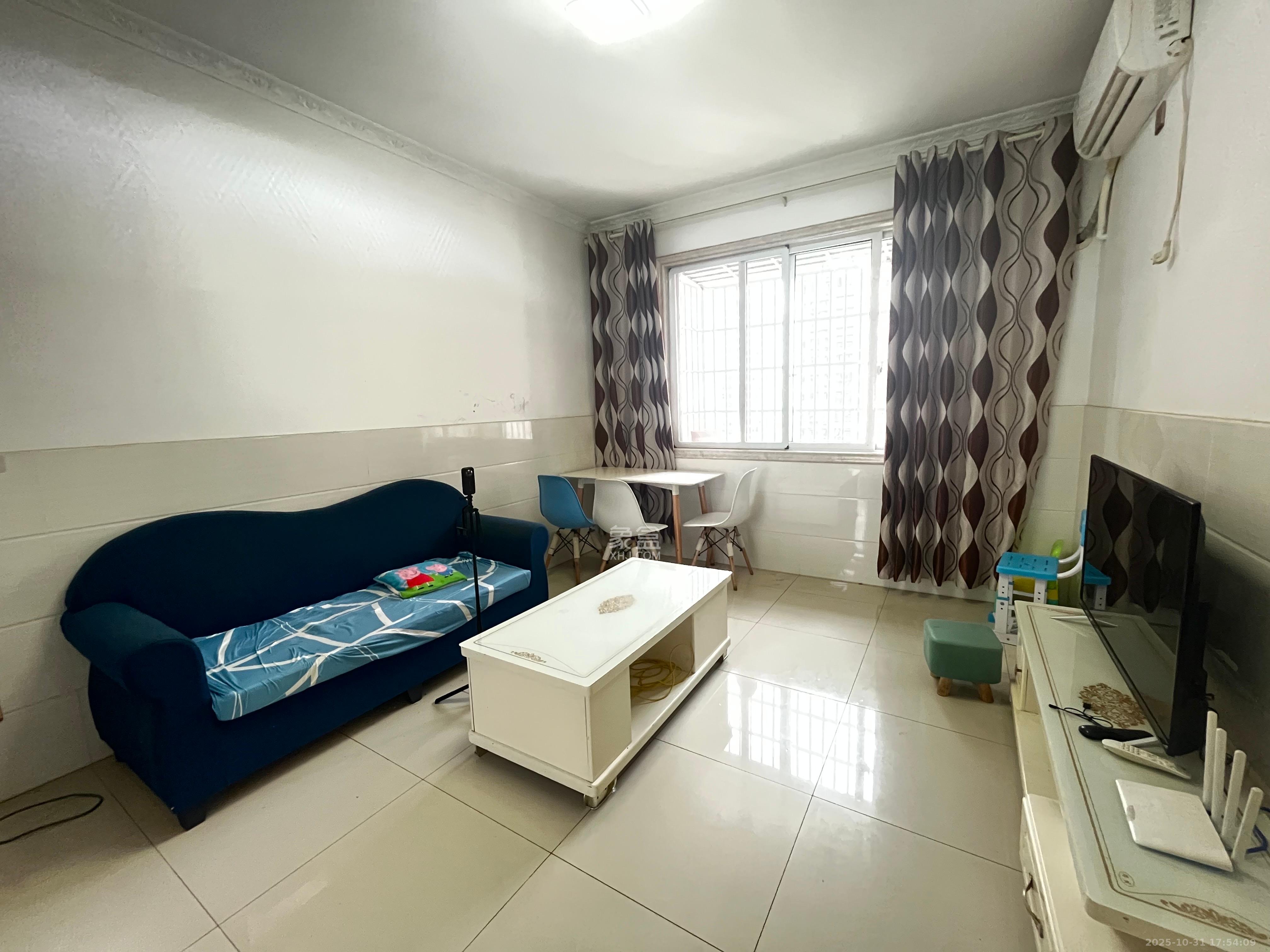 嘉顺苑  1室2厅1卫    1800.0元/月室内图