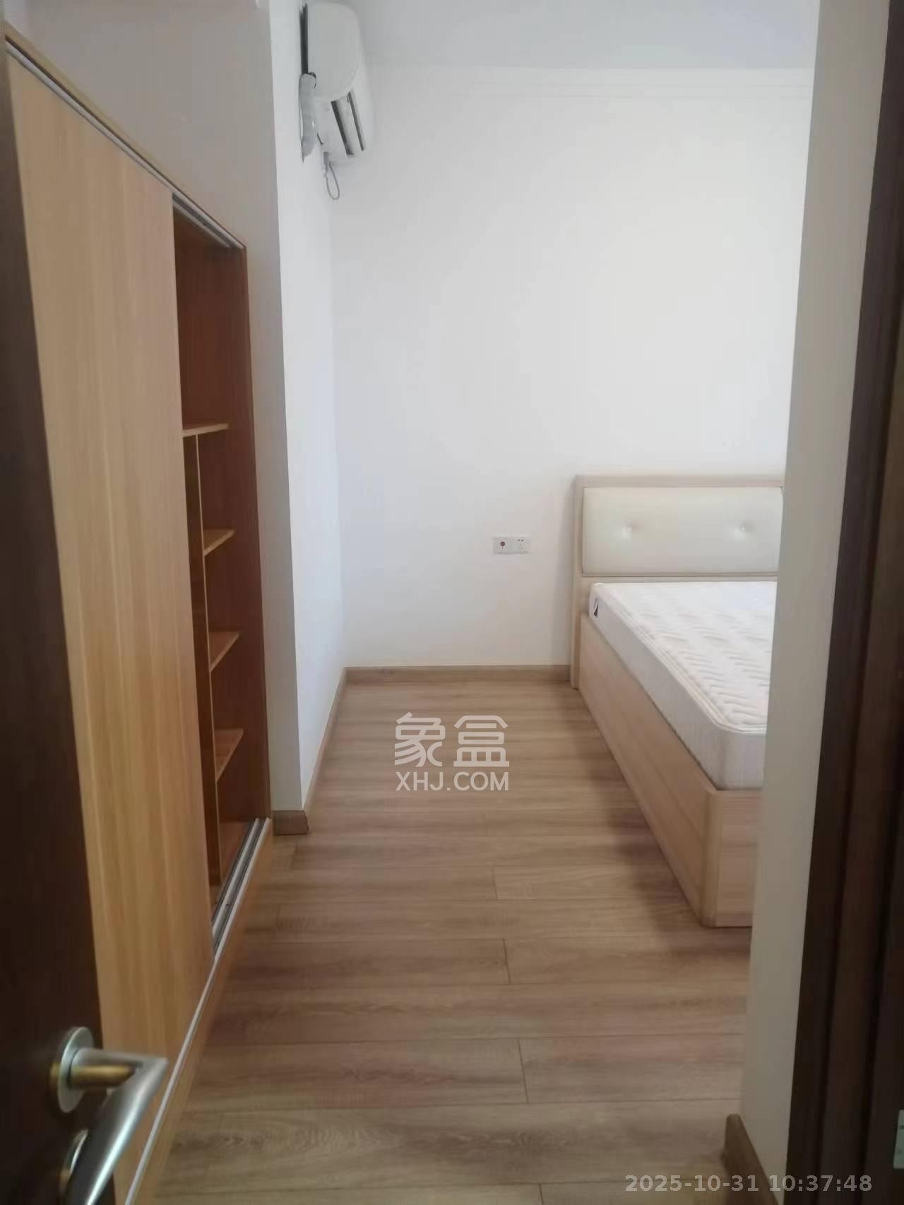 汇金城/嘉华城(二期、三期)  3室2厅2卫    2500.0元/月 汇金城/嘉华城(二期、三期)  3室2厅2卫    2500.0元/月室内图