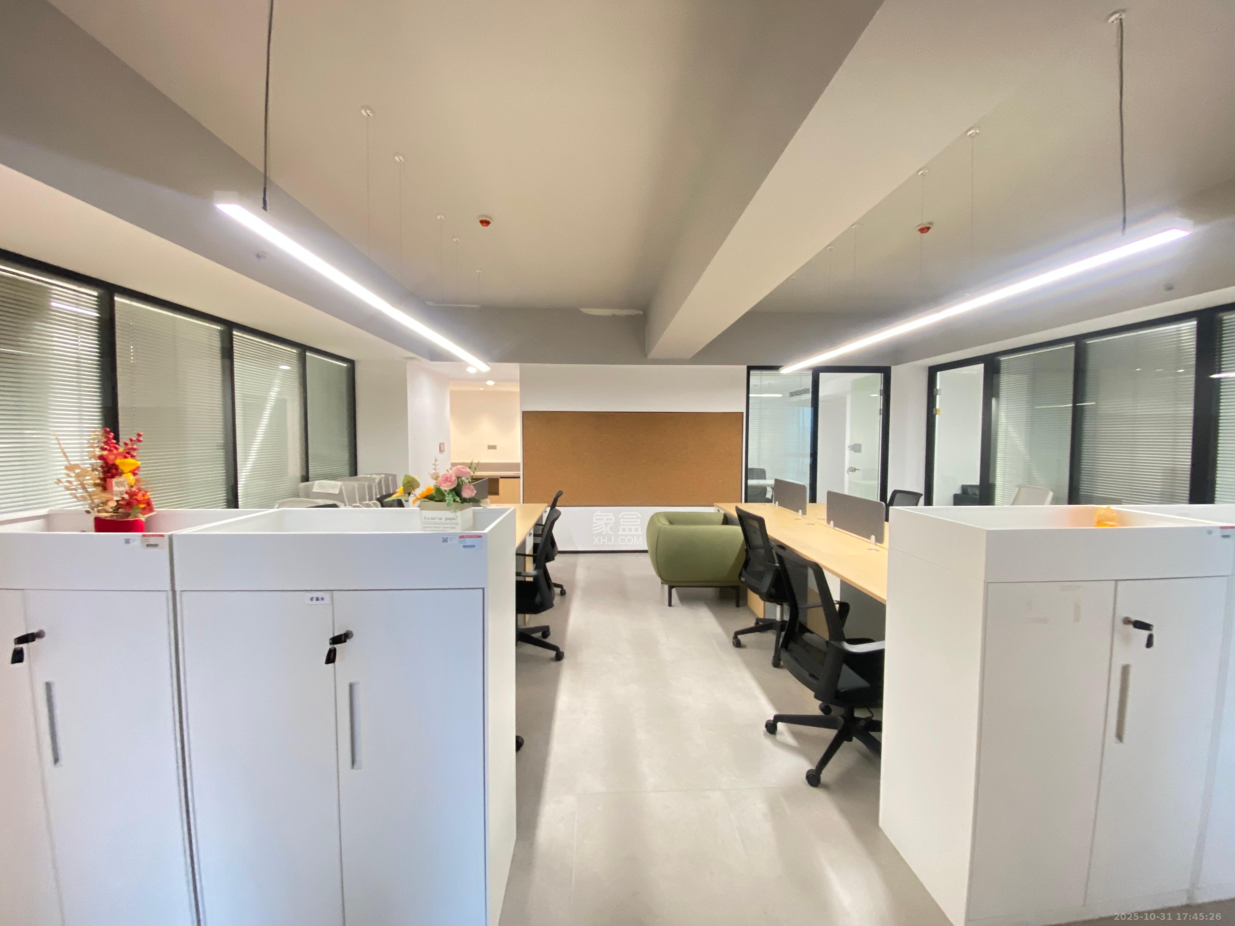 中建宝铂公馆  1室1厅1卫    3000.0元/月室内图