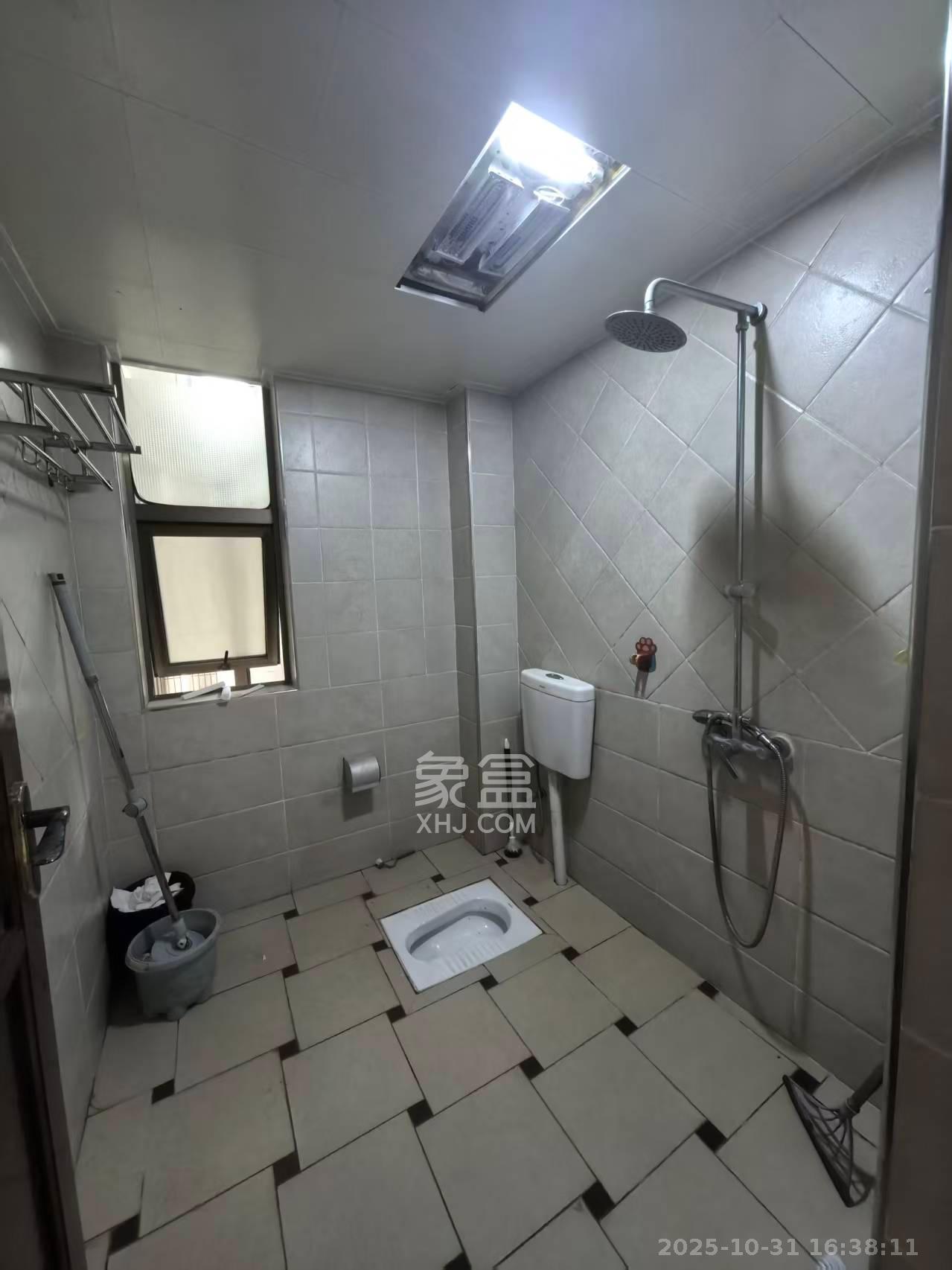 岳泰理想城  3室2厅1卫    3000.0元/月 岳泰理想城  3室2厅1卫    3000.0元/月室内图