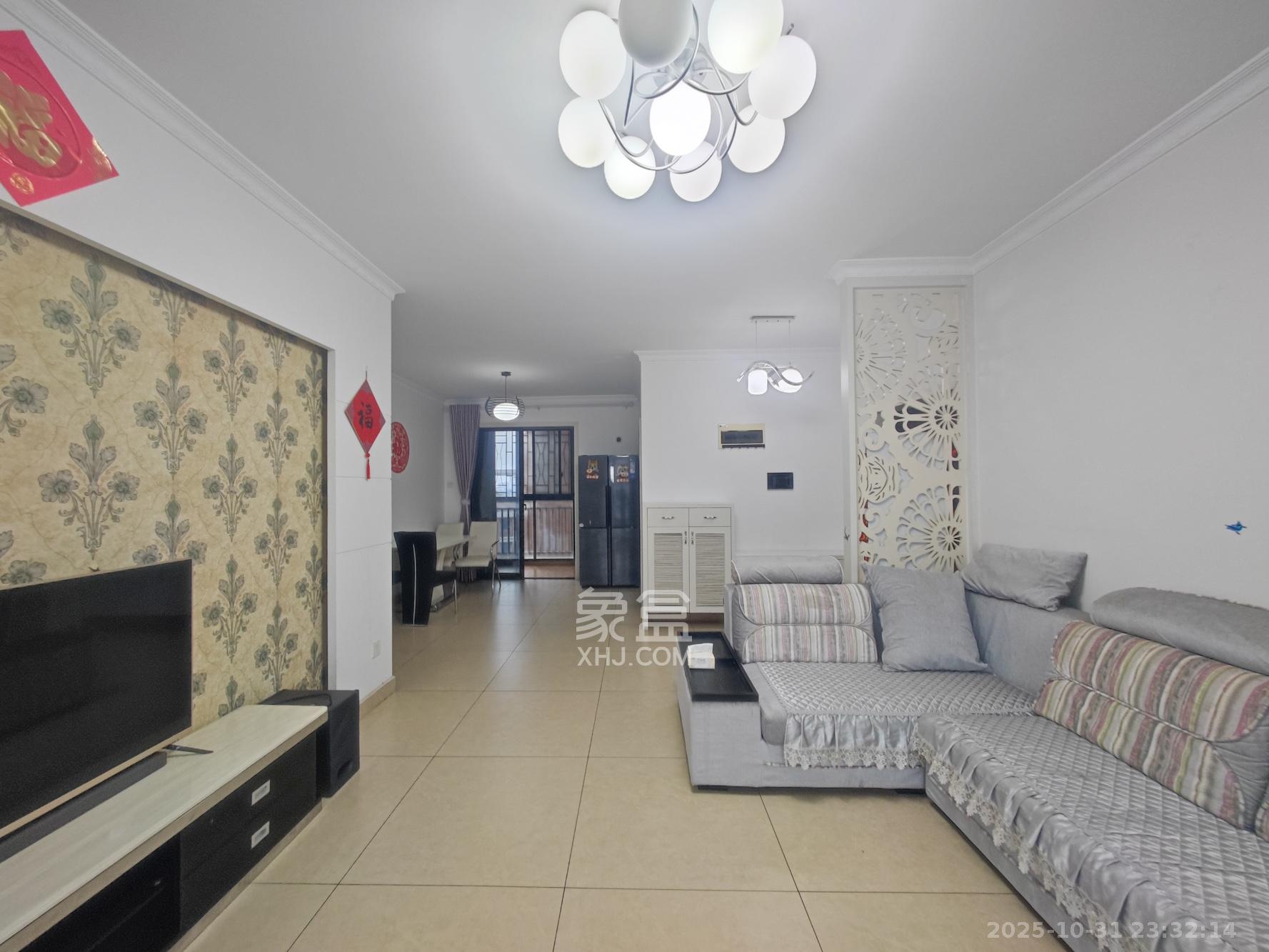 长房南屏锦源 3室2厅2卫 95.0万 长房南屏锦源 3室2厅2卫 95.0万客厅