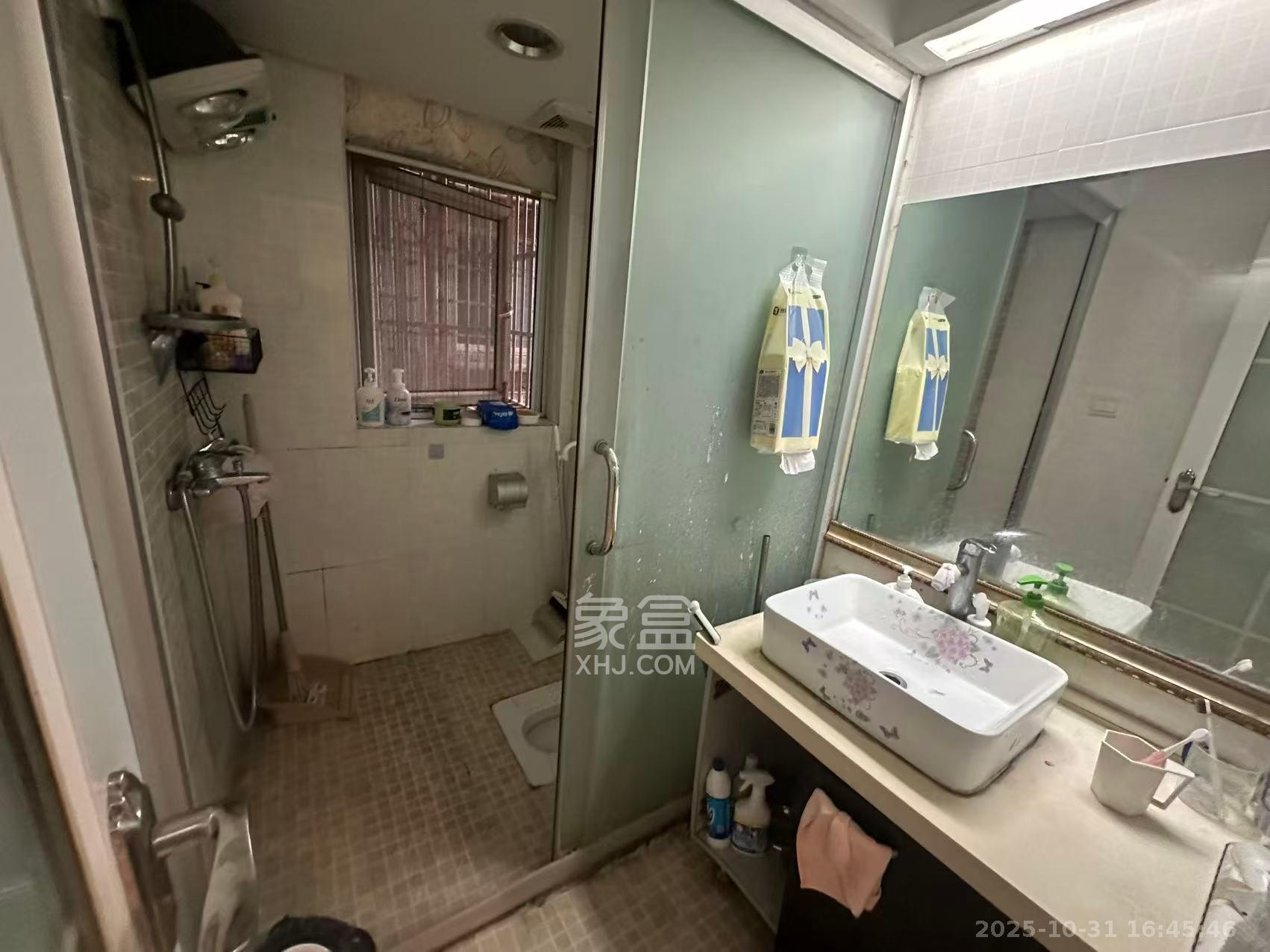 中扬华苑  2室1厅1卫    2000.0元/月 中扬华苑  2室1厅1卫    2000.0元/月室内图