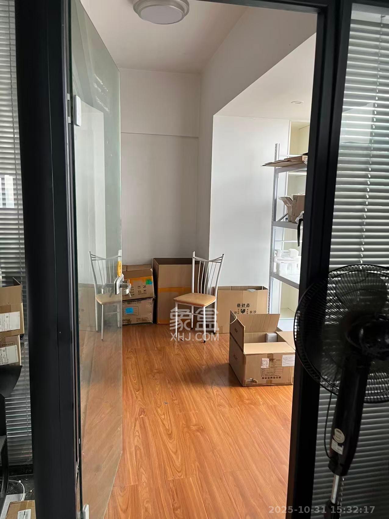 凯通国际城（凯通朝庭）  4室1厅1卫    7500.0元/月室内图