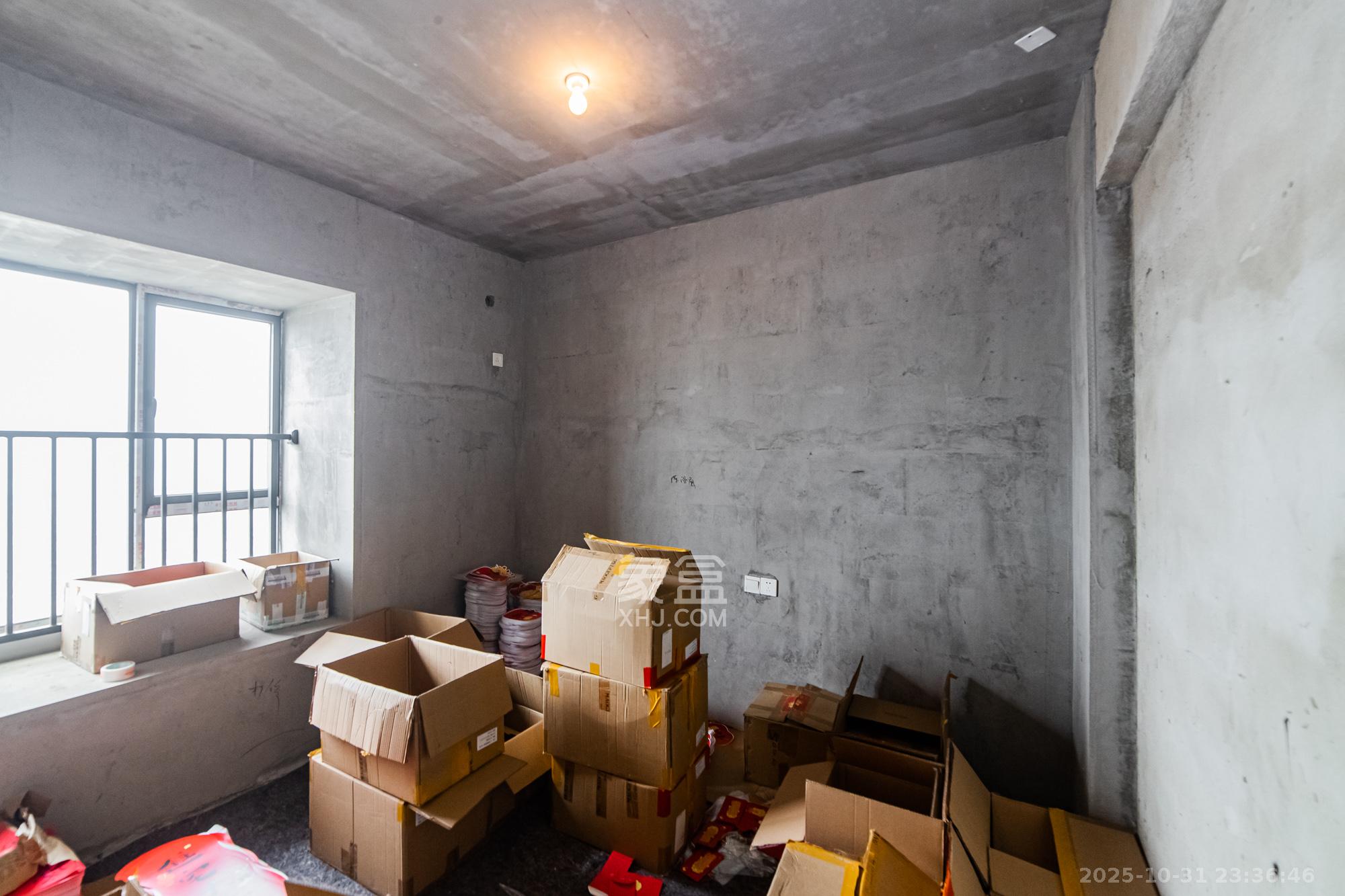 天健城  2室2厅1卫    125.0万卧室